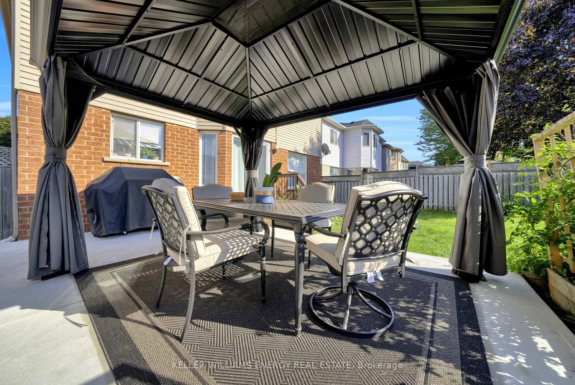 Photo 49 of 128 West Side Drive, Clarington, Bowmanville — HOMEH