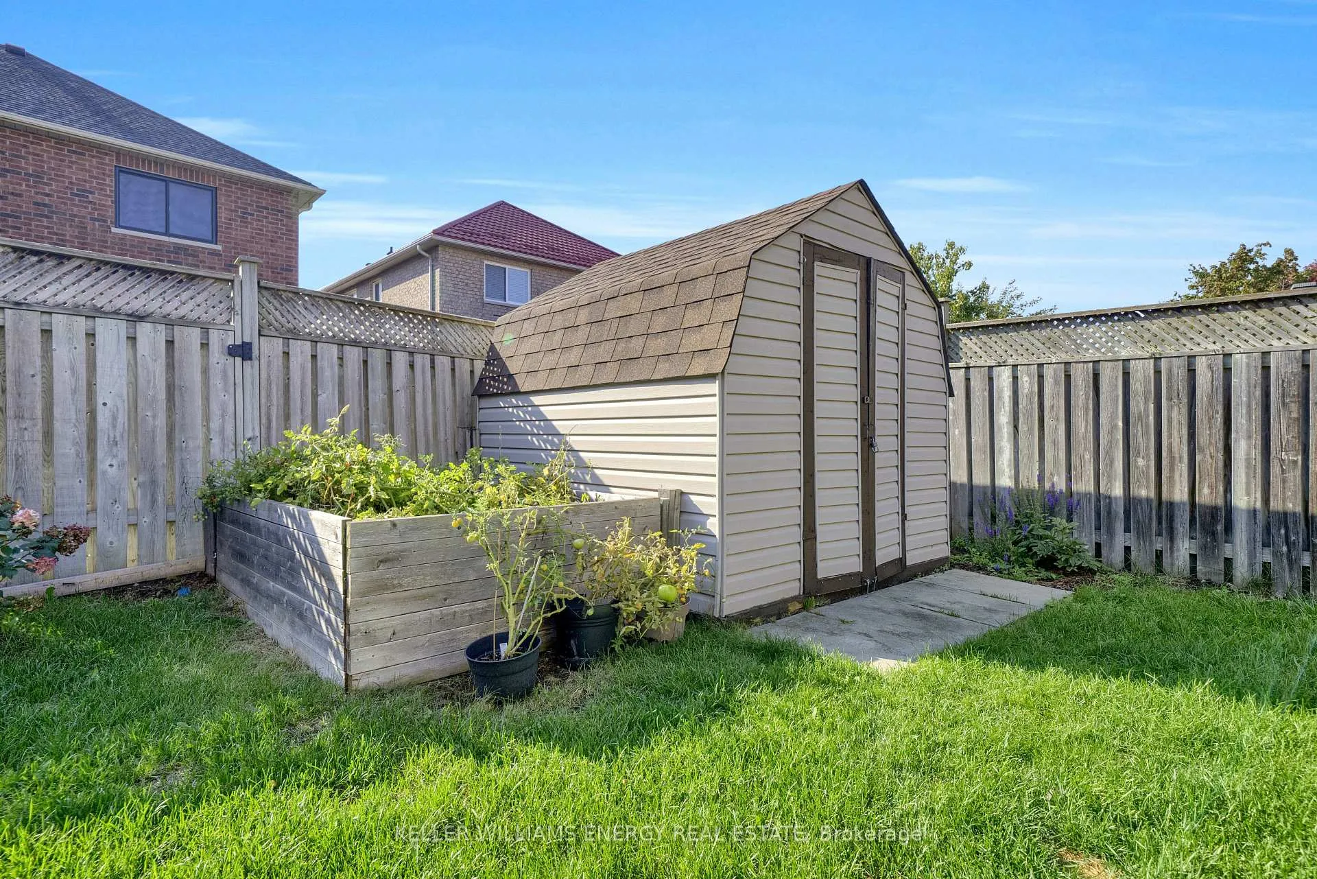 Photo 50 of 128 West Side Drive, Clarington, Bowmanville — HOMEH