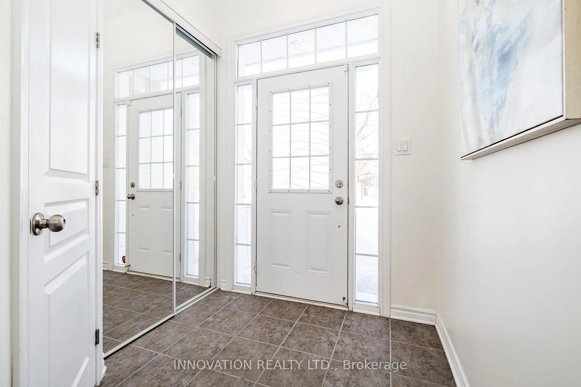 Photo 5 of 344 Kingbrook Drive, Ottawa, Kanata - Bridlewood — HOMEH