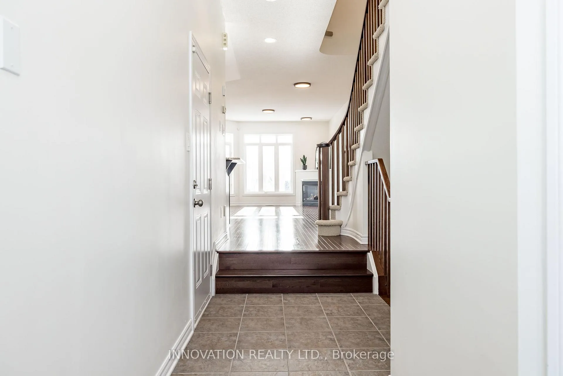 Photo 6 of 344 Kingbrook Drive, Ottawa, Kanata - Bridlewood — HOMEH
