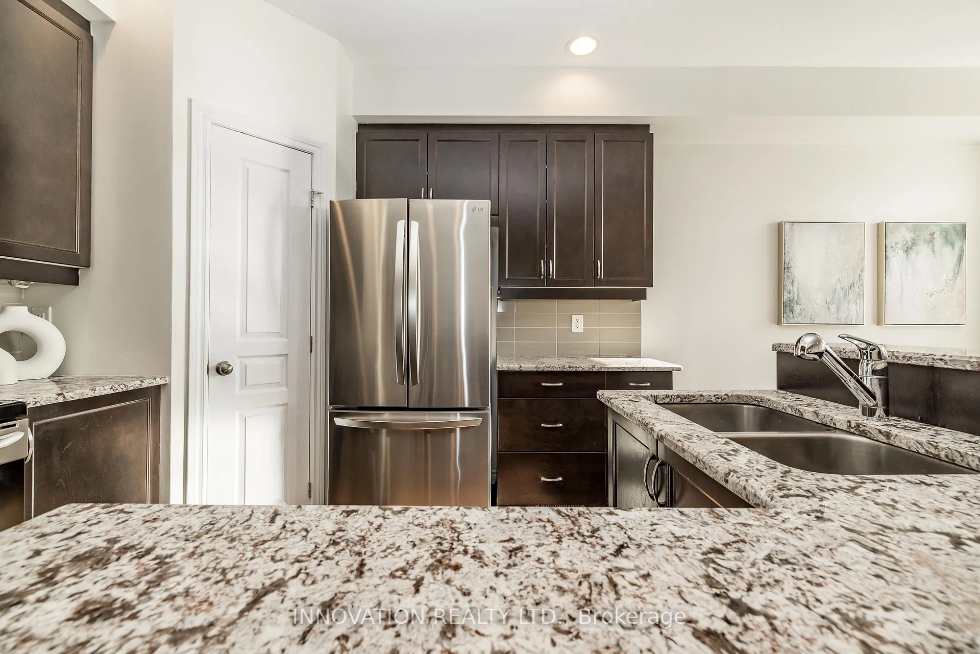 Photo 15 of 344 Kingbrook Drive, Ottawa, Kanata - Bridlewood — HOMEH