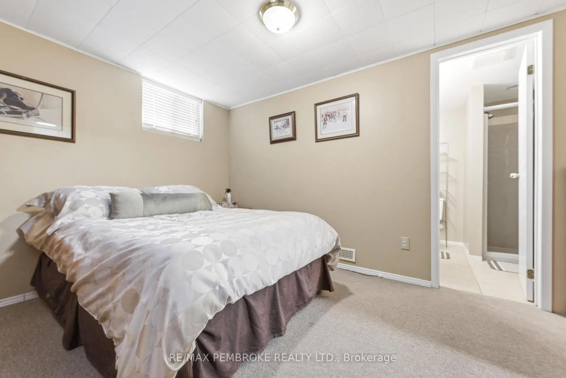 Photo 23 of 41 Selkirk Street, Petawawa — HOMEH
