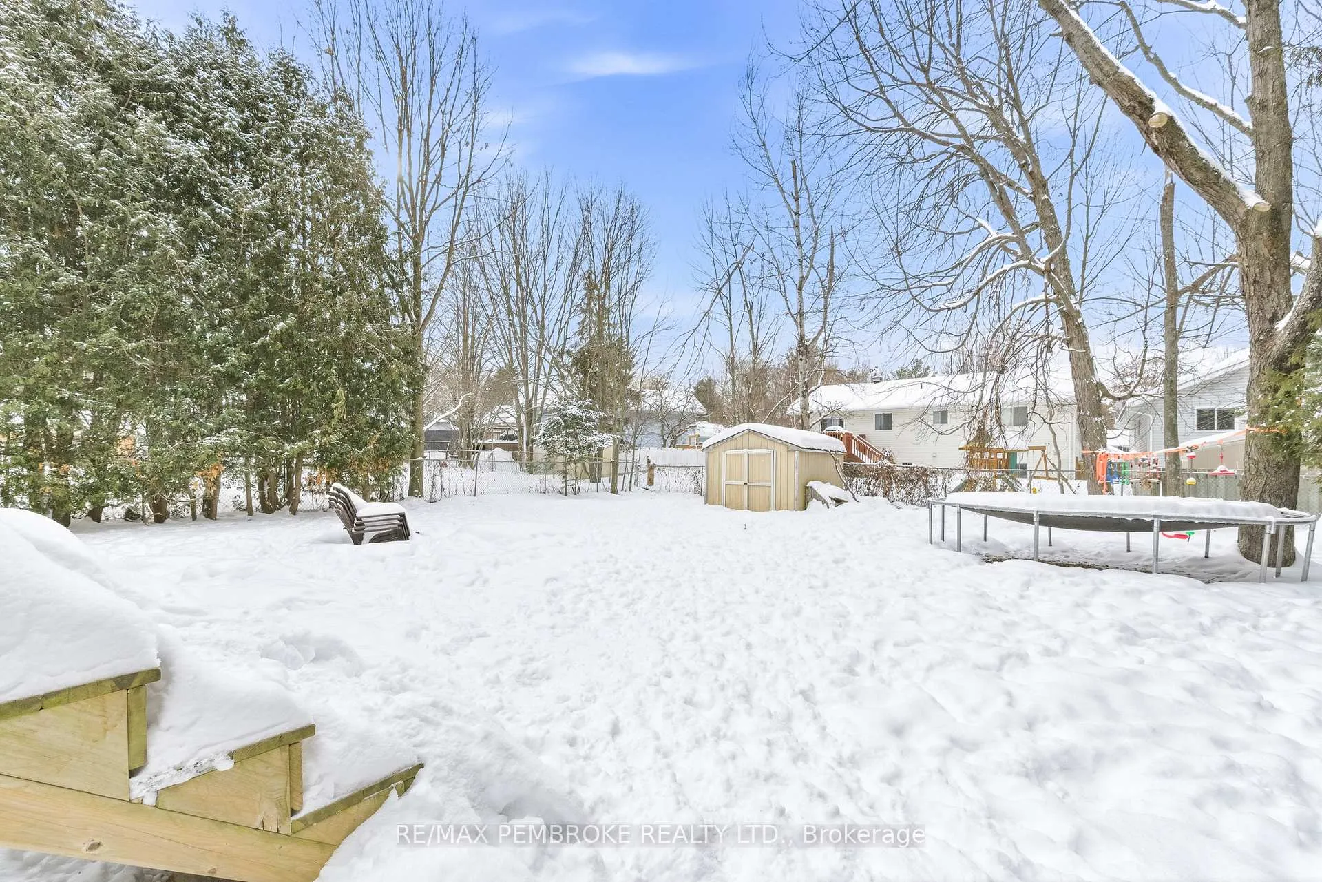 Photo 28 of 41 Selkirk Street, Petawawa — HOMEH