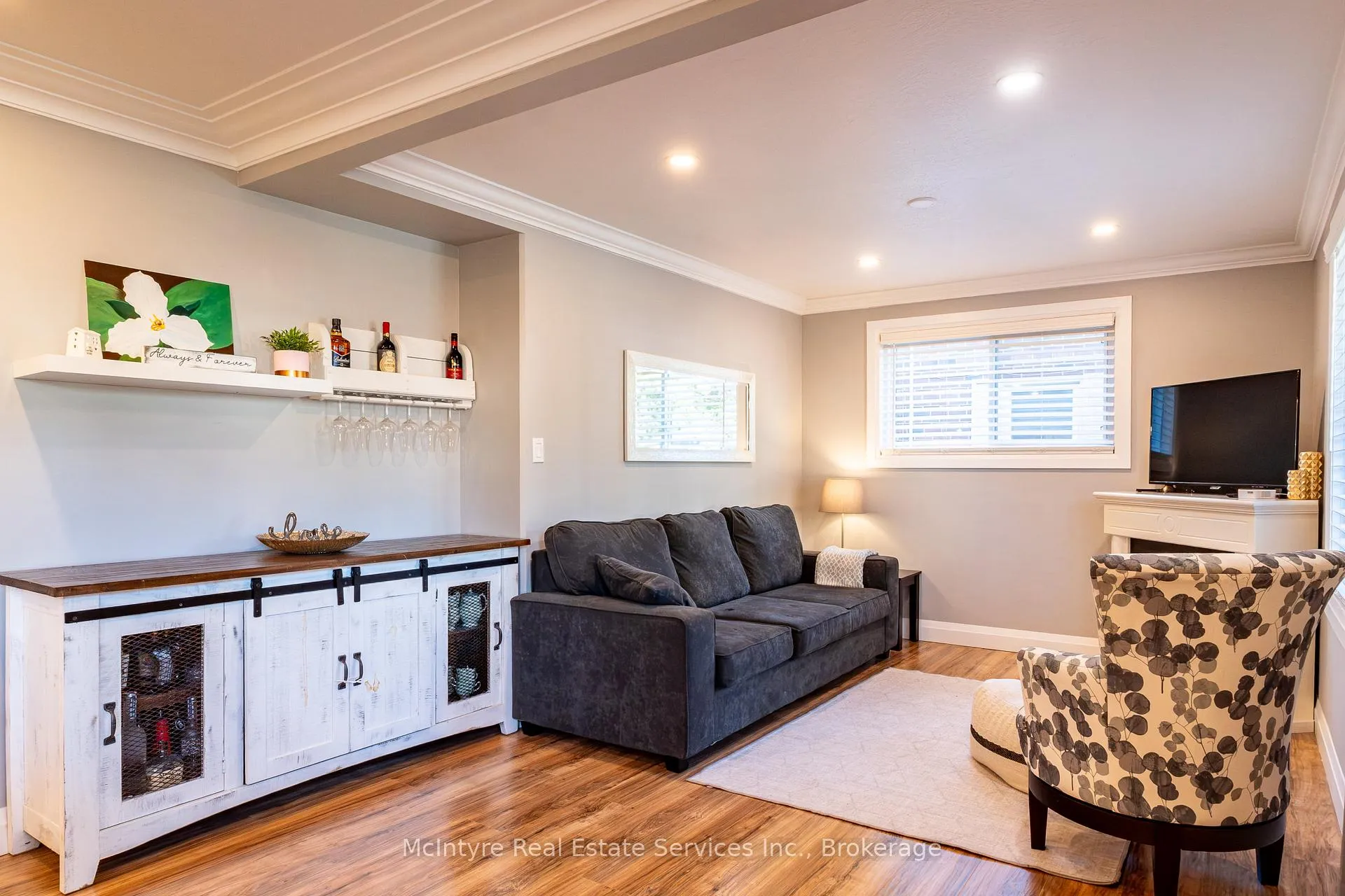 Photo 15 of 55 Suffolk Avenue, Kitchener — HOMEH