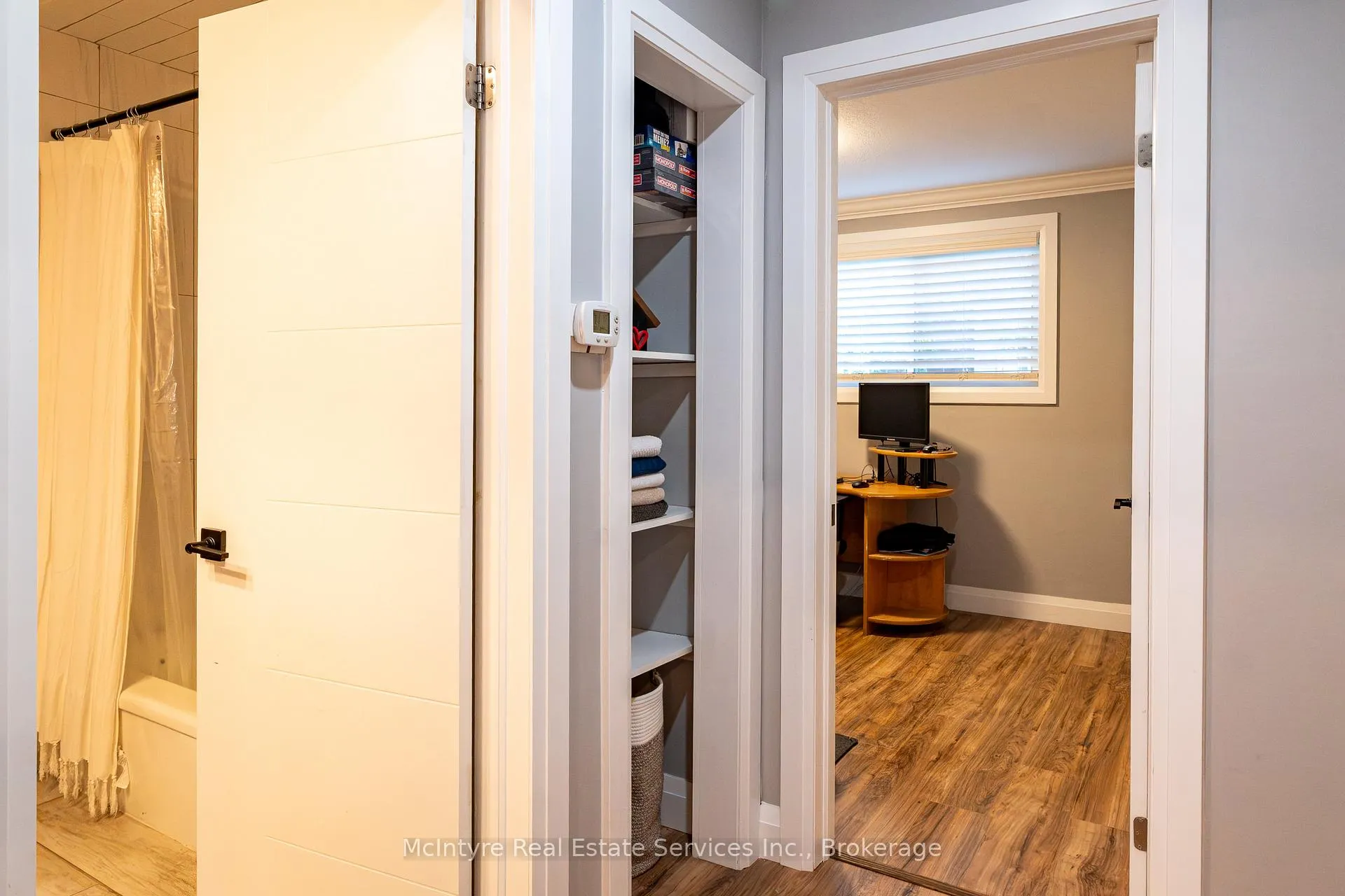 Photo 20 of 55 Suffolk Avenue, Kitchener — HOMEH