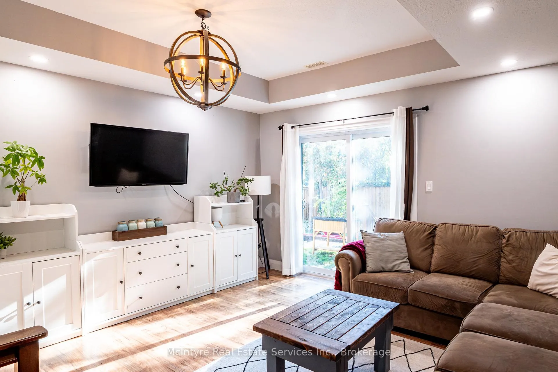 Photo 23 of 55 Suffolk Avenue, Kitchener — HOMEH