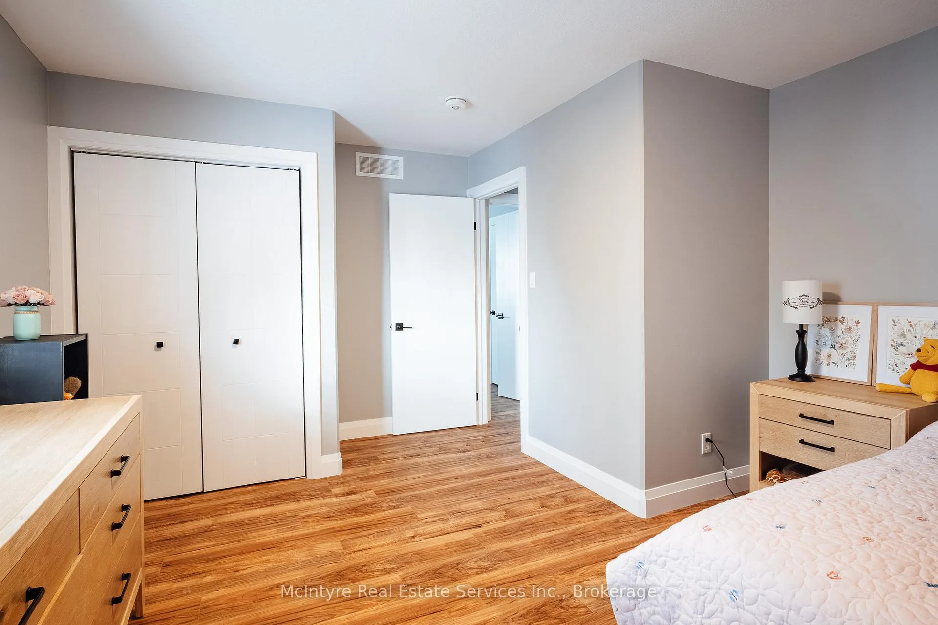 Photo 33 of 55 Suffolk Avenue, Kitchener — HOMEH