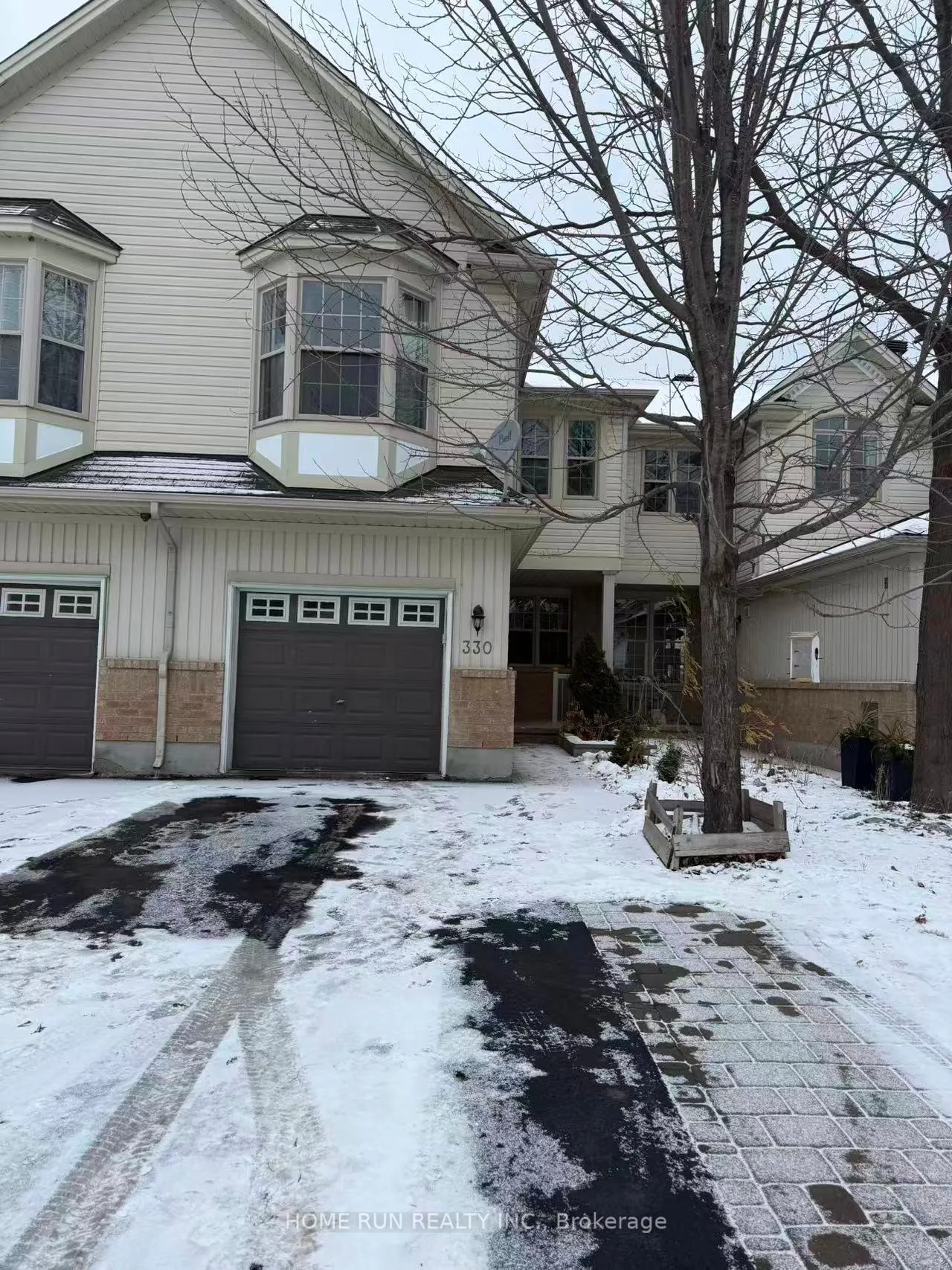 Front of 330 Applecross Crescent