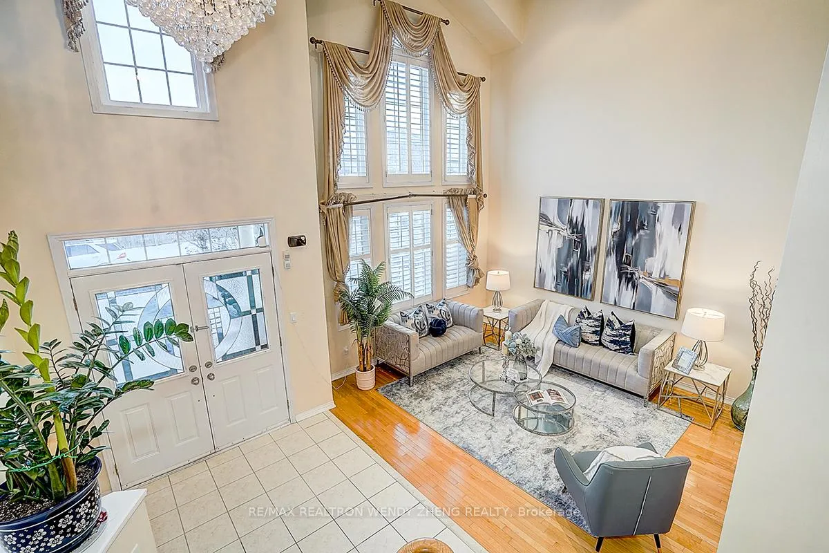 Photo 4 of 37 Robert Grundy Road, Markham, Cachet — HOMEH