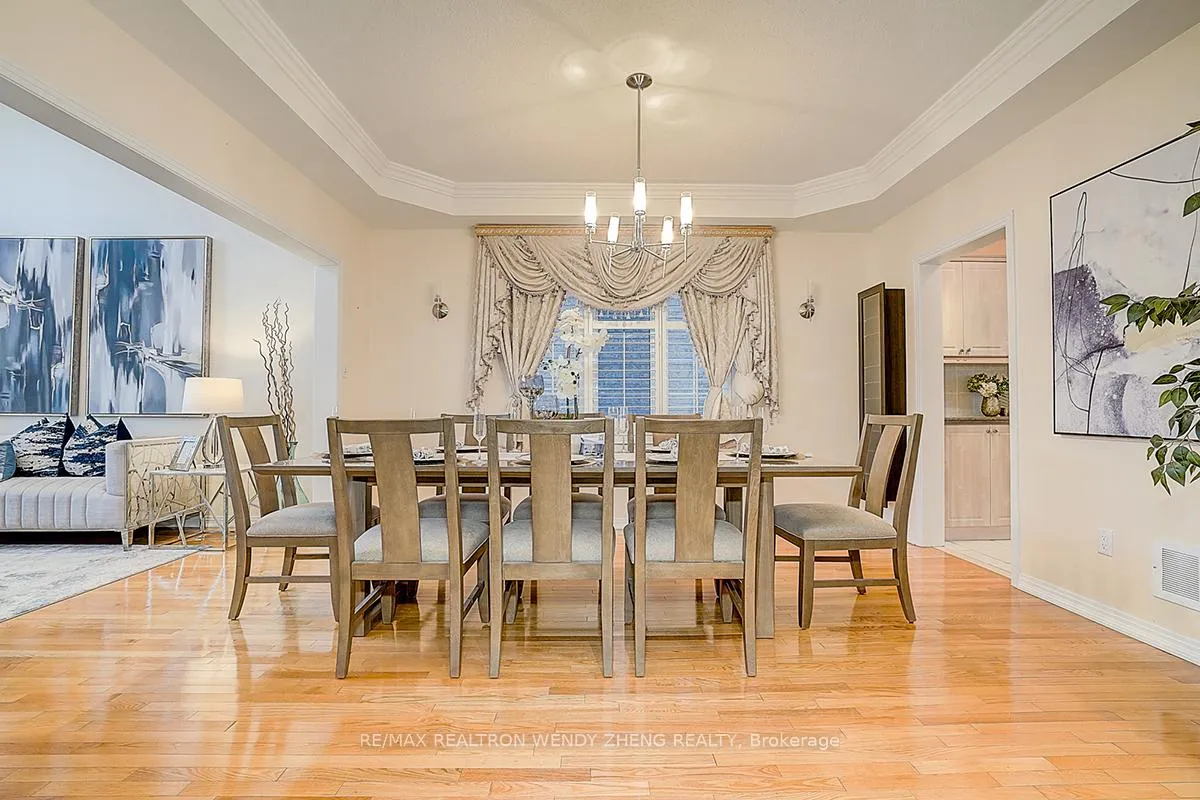 Photo 10 of 37 Robert Grundy Road, Markham, Cachet — HOMEH