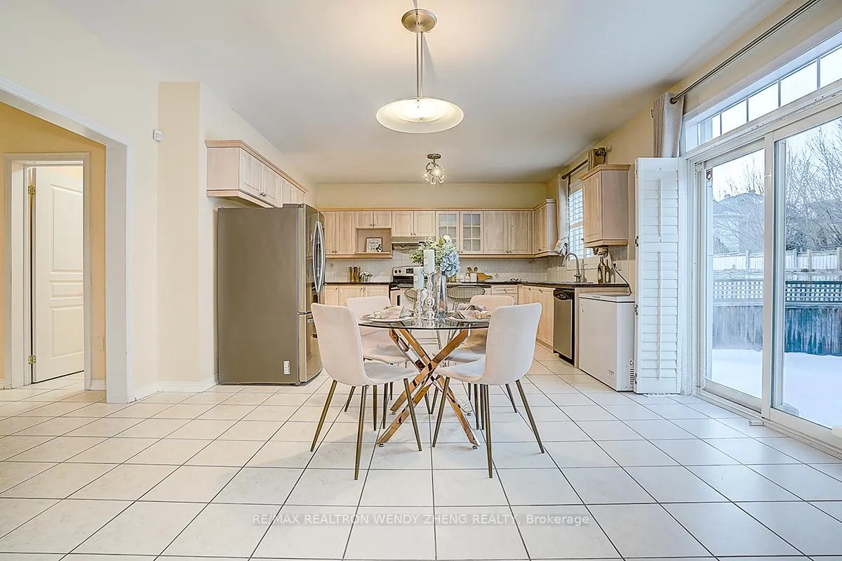 Photo 16 of 37 Robert Grundy Road, Markham, Cachet — HOMEH