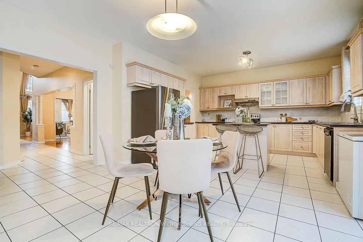Photo 17 of 37 Robert Grundy Road, Markham, Cachet — HOMEH