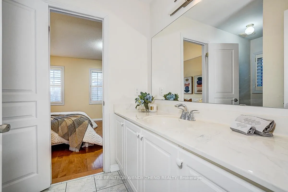 Photo 38 of 37 Robert Grundy Road, Markham, Cachet — HOMEH