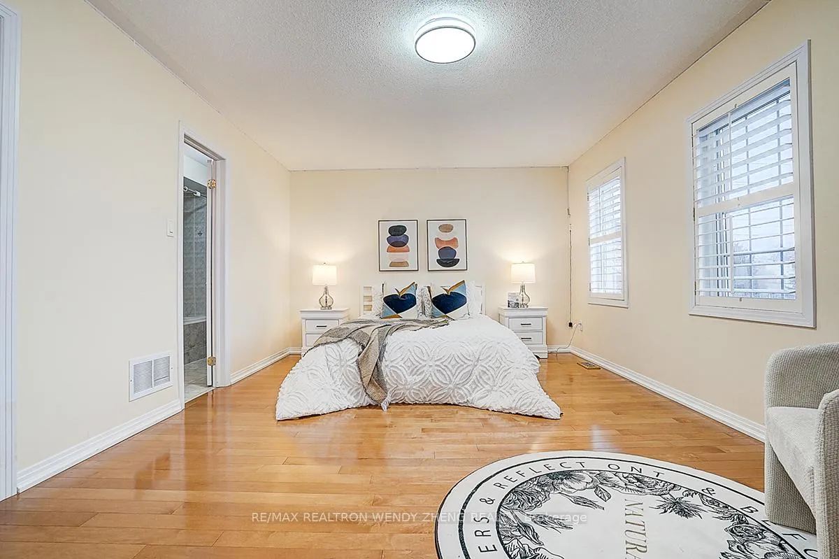 Photo 41 of 37 Robert Grundy Road, Markham, Cachet — HOMEH
