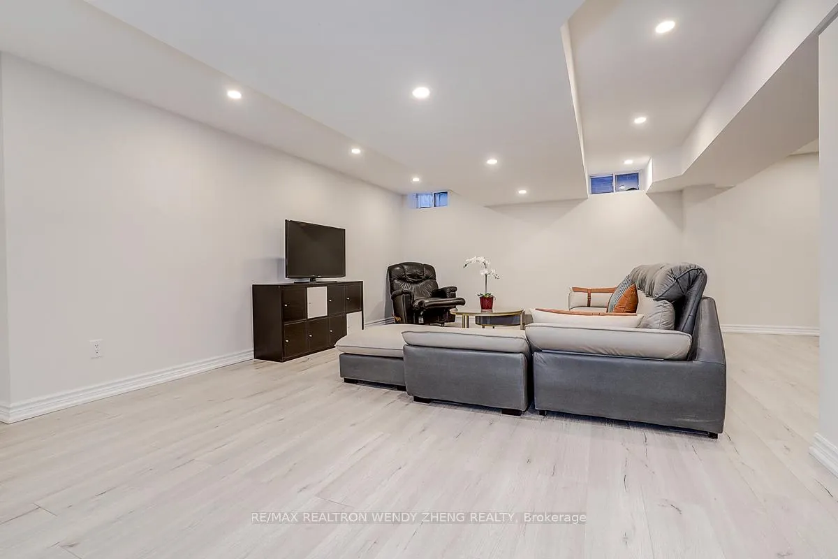 Photo 45 of 37 Robert Grundy Road, Markham, Cachet — HOMEH