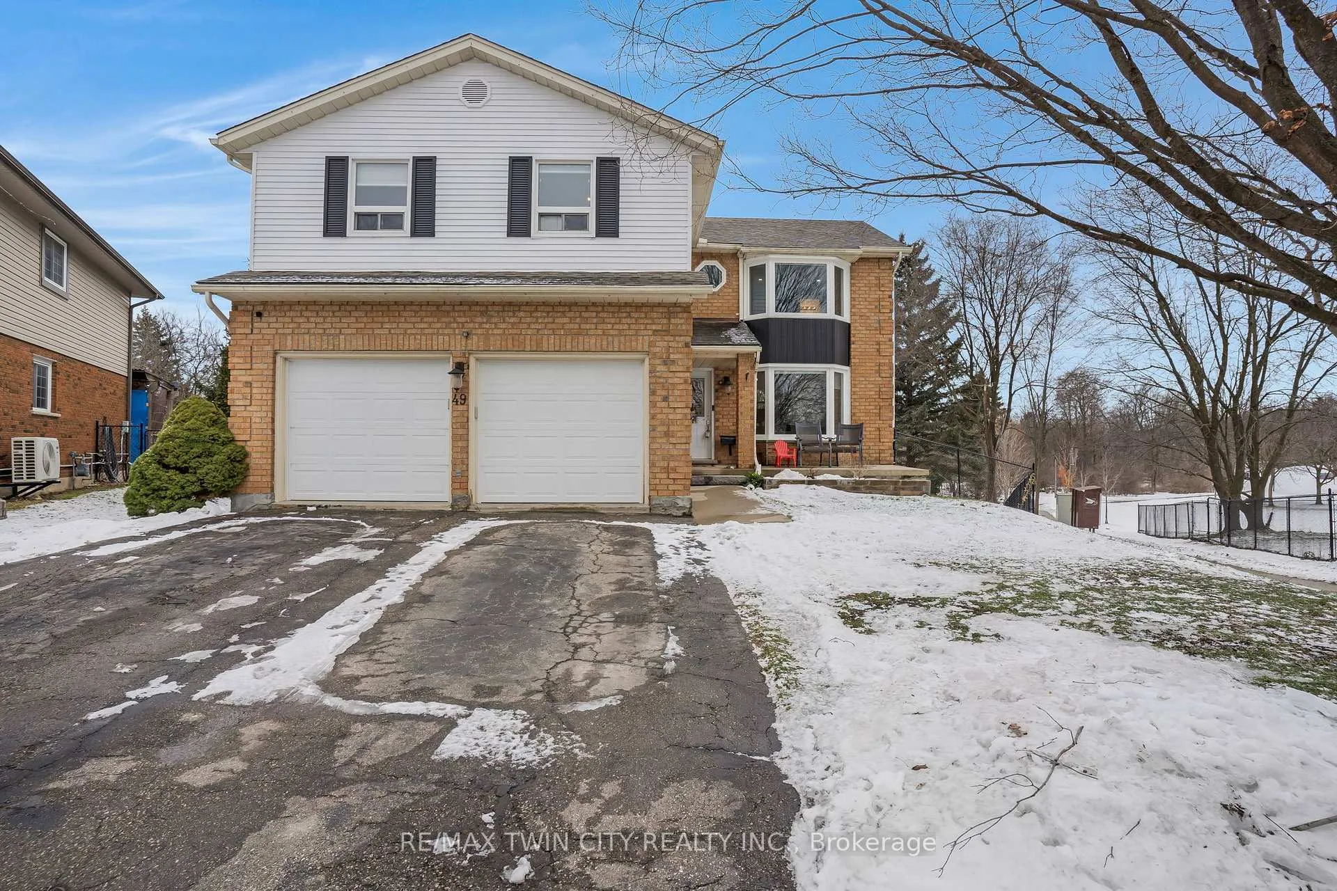 Front of 49 Wyandotte Court