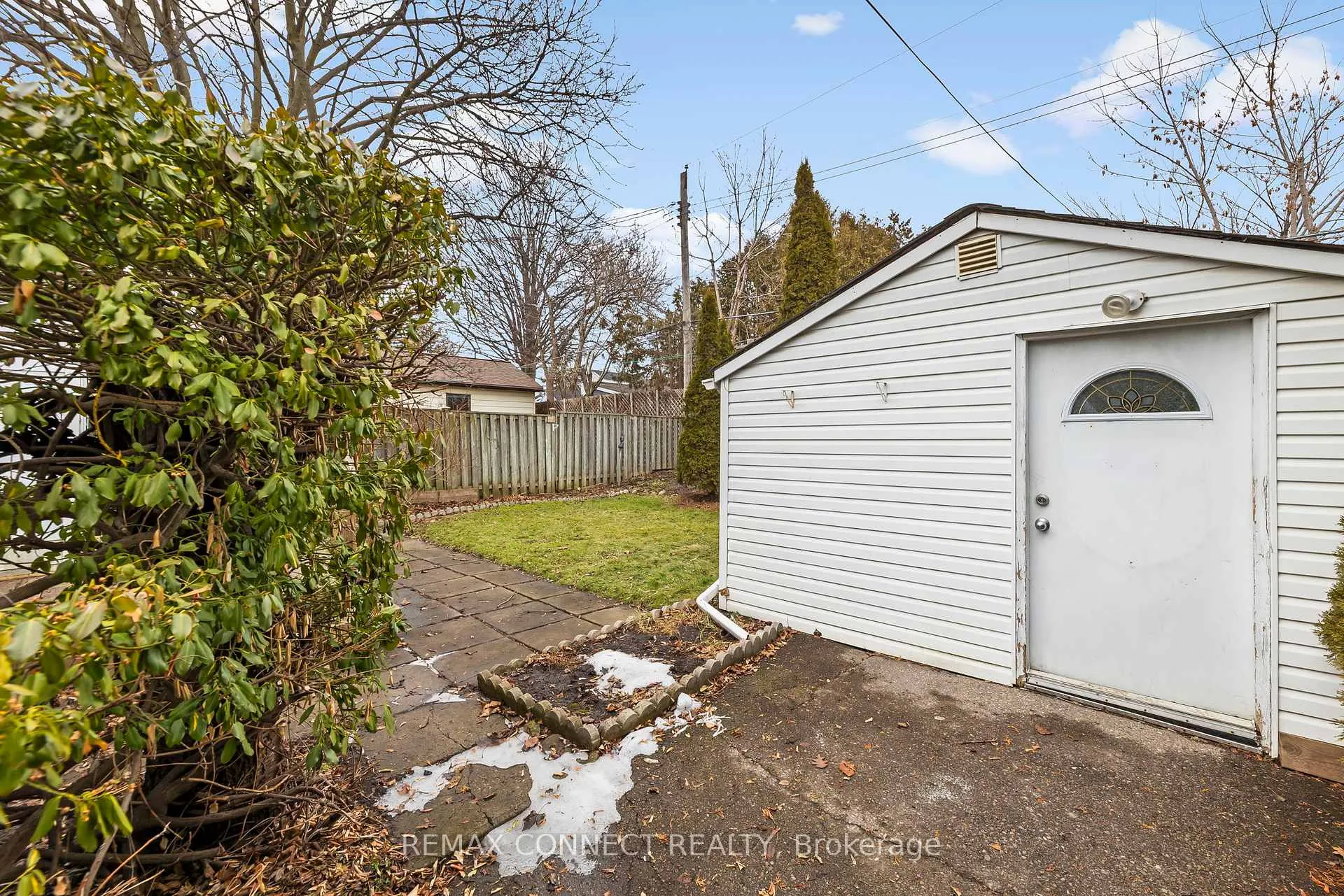 Photo 14 of 50 Cedar Street, Ajax, Central — HOMEH