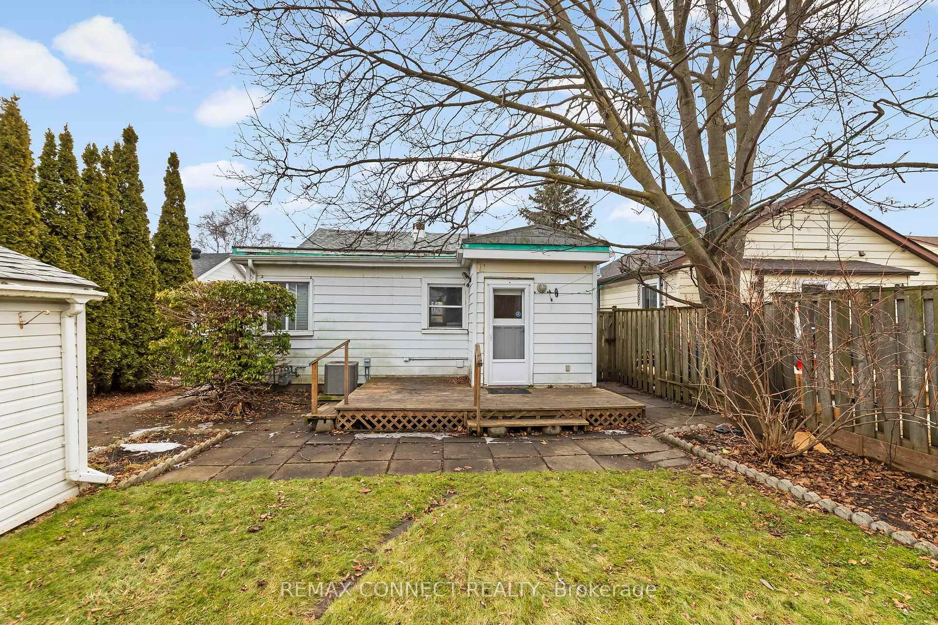 Photo 15 of 50 Cedar Street, Ajax, Central — HOMEH