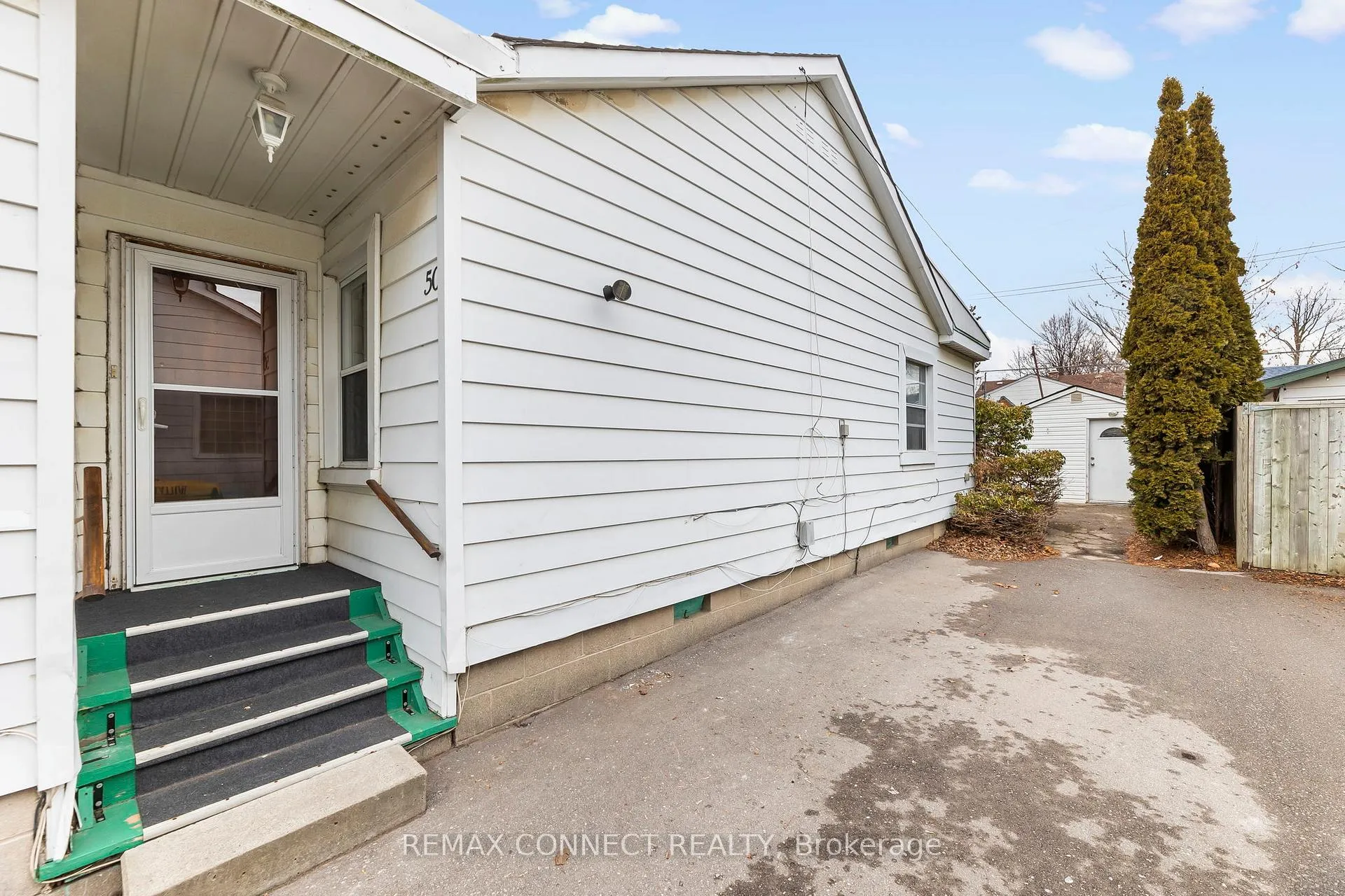 Photo 16 of 50 Cedar Street, Ajax, Central — HOMEH