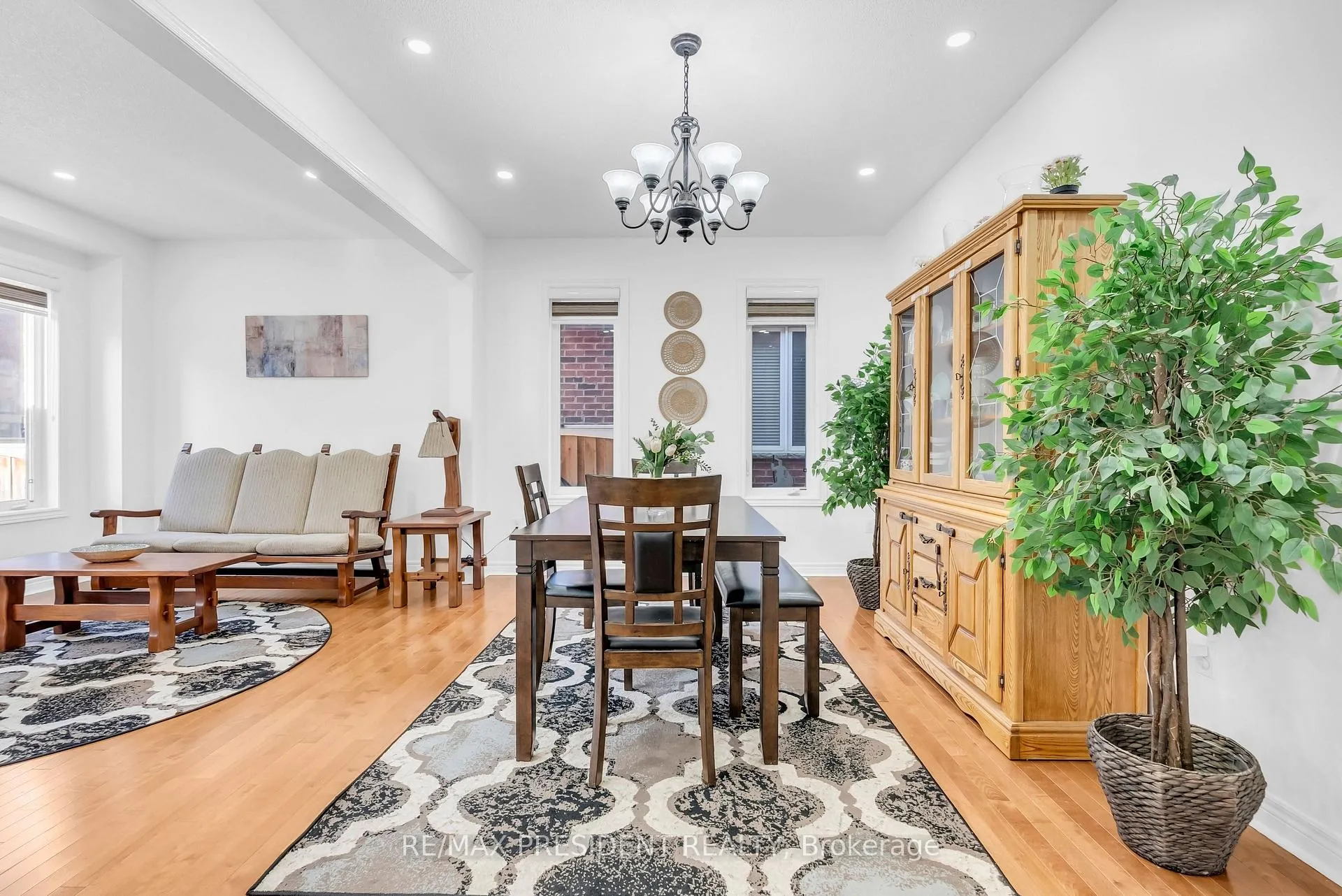 Photo 10 of 146 George Robinson Drive, Brampton, Credit Valley — HOMEH