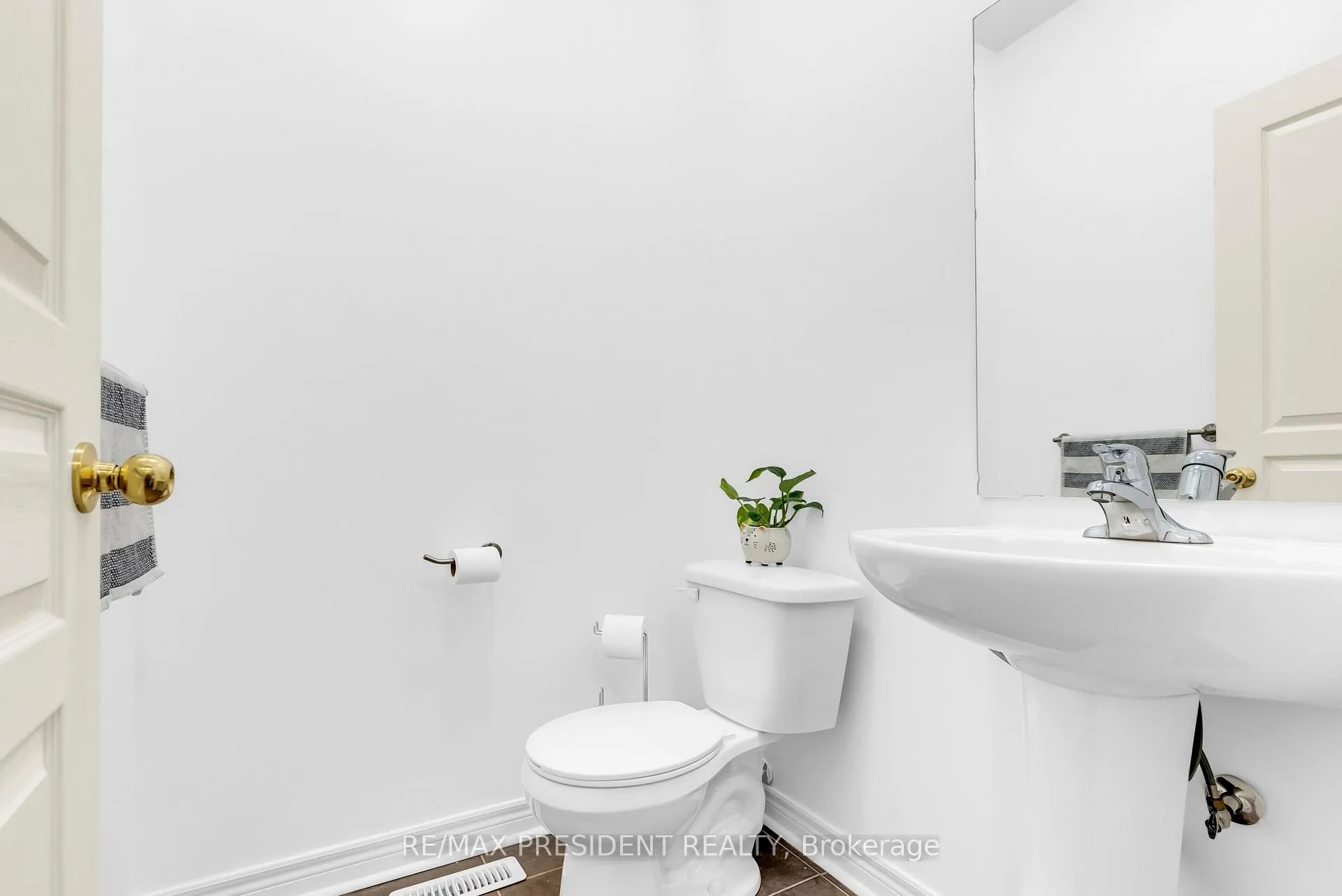 Photo 21 of 146 George Robinson Drive, Brampton, Credit Valley — HOMEH