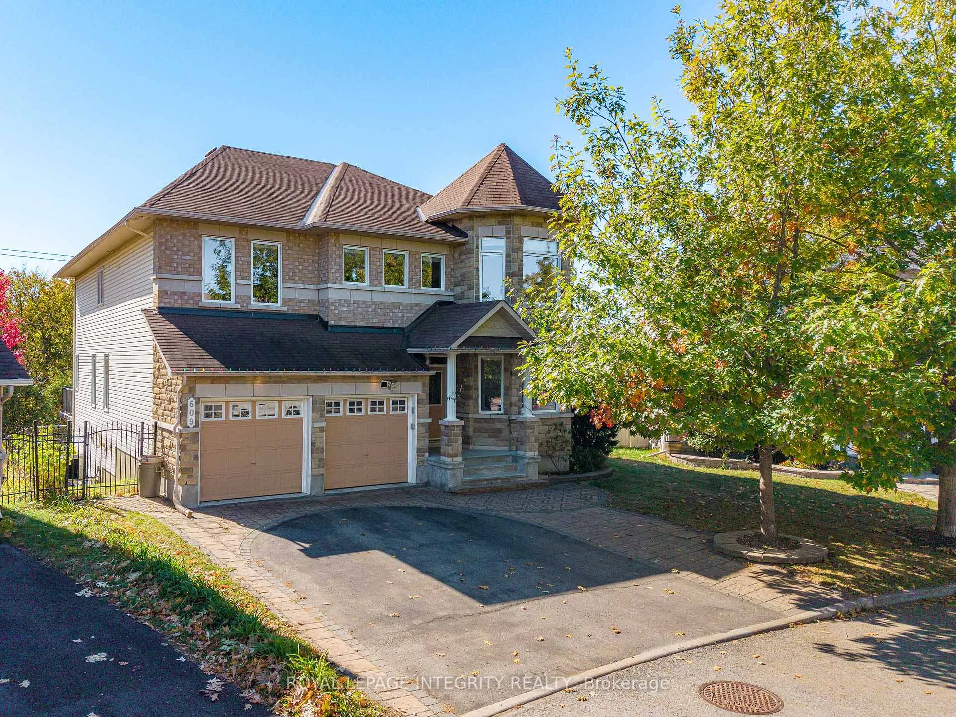 Photo 1 of 609 New Liskeard Crescent, Ottawa, Barrhaven - Strandherd — HOMEH