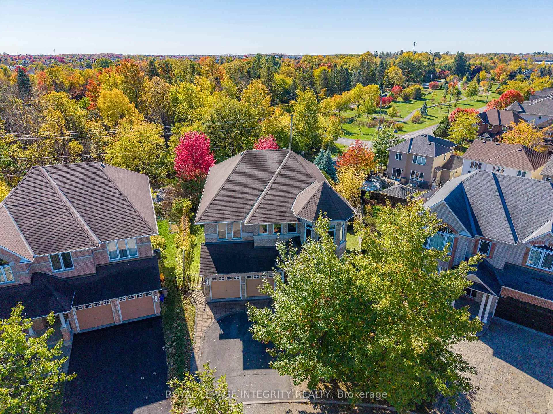 Photo 2 of 609 New Liskeard Crescent, Ottawa, Barrhaven - Strandherd — HOMEH