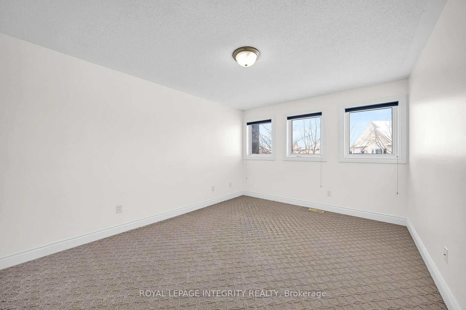 Photo 30 of 609 New Liskeard Crescent, Ottawa, Barrhaven - Strandherd — HOMEH