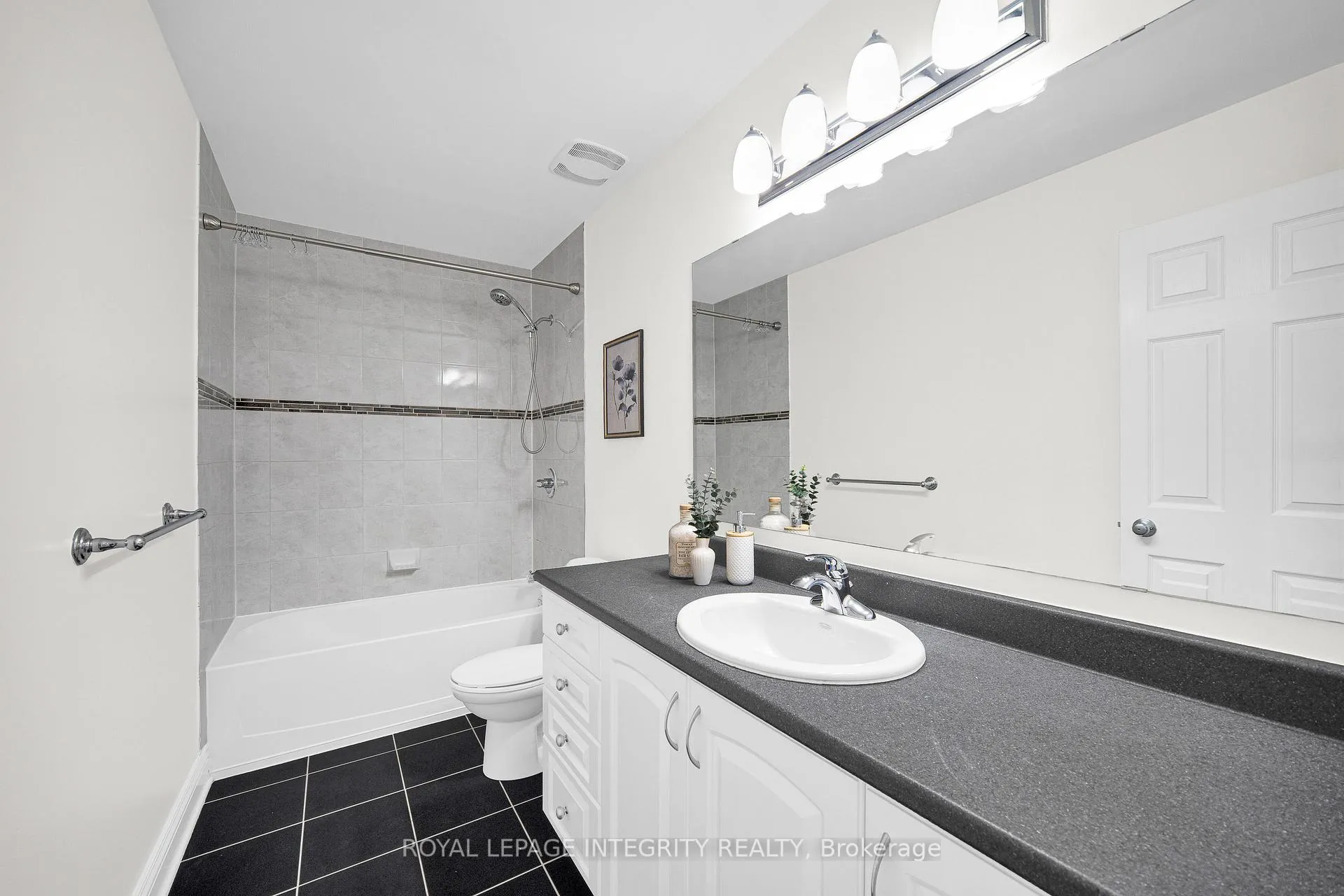 Photo 34 of 609 New Liskeard Crescent, Ottawa, Barrhaven - Strandherd — HOMEH