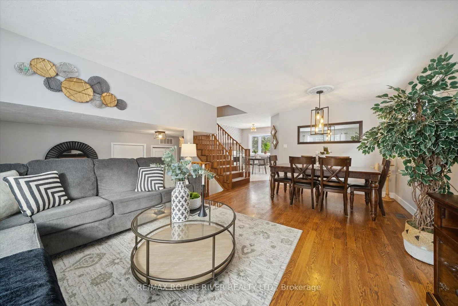 Photo 7 of 865 Stevenson Road N, Oshawa, Northglen — HOMEH