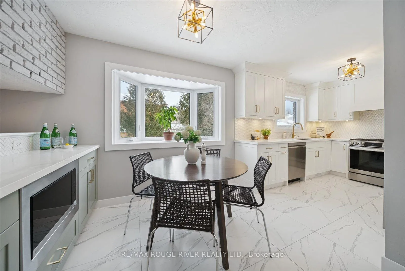 Photo 9 of 865 Stevenson Road N, Oshawa, Northglen — HOMEH