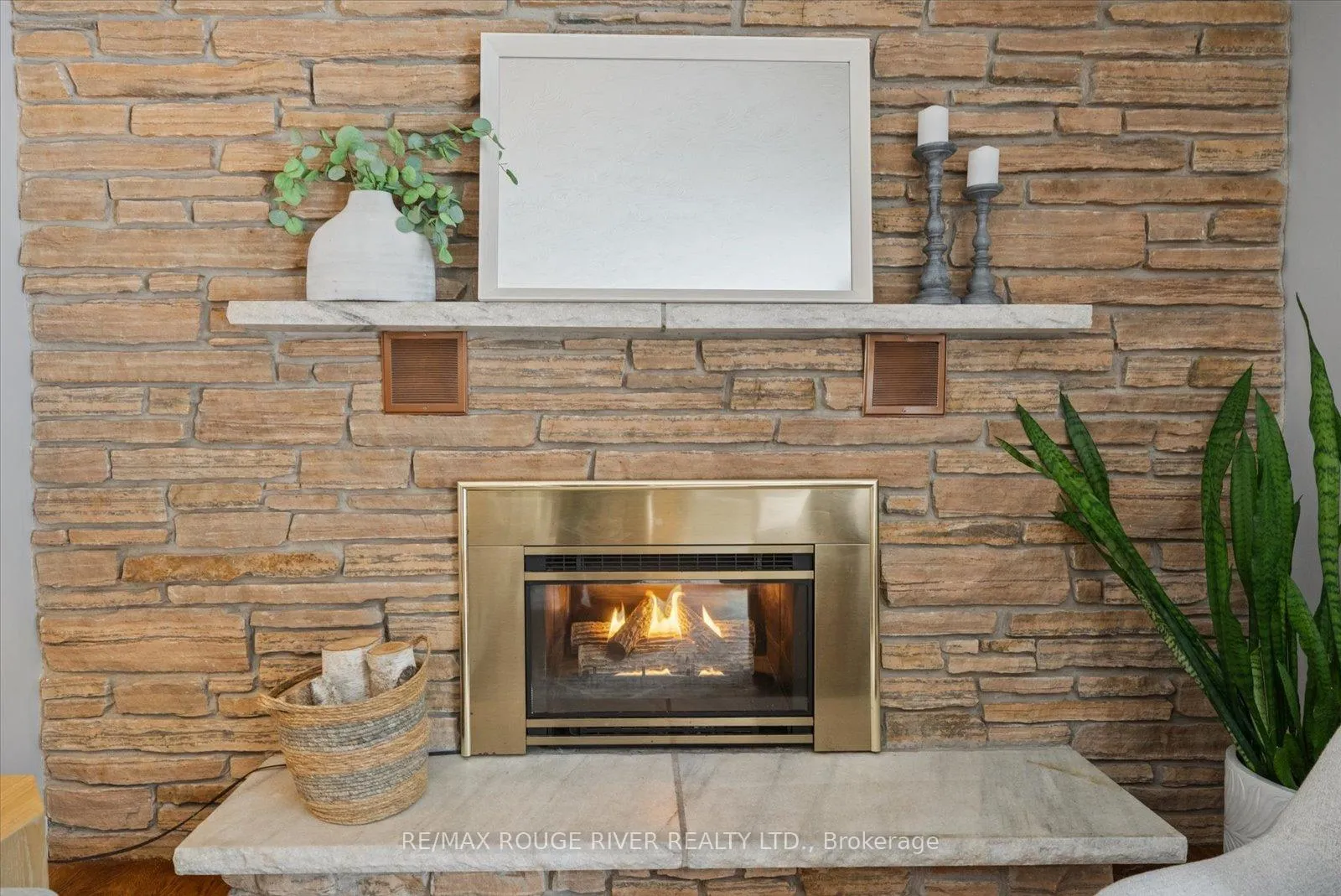 Photo 15 of 865 Stevenson Road N, Oshawa, Northglen — HOMEH