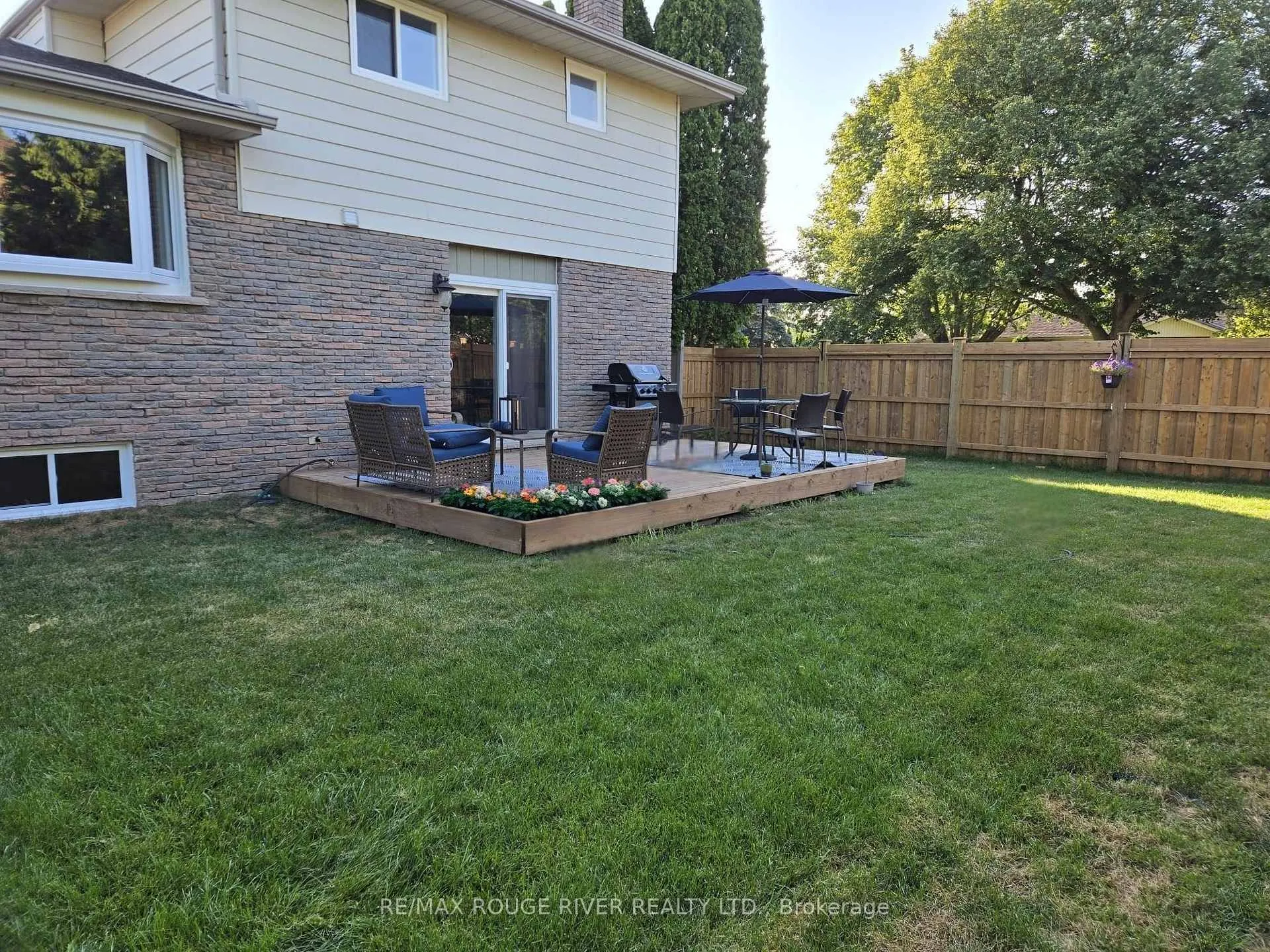 Photo 32 of 865 Stevenson Road N, Oshawa, Northglen — HOMEH