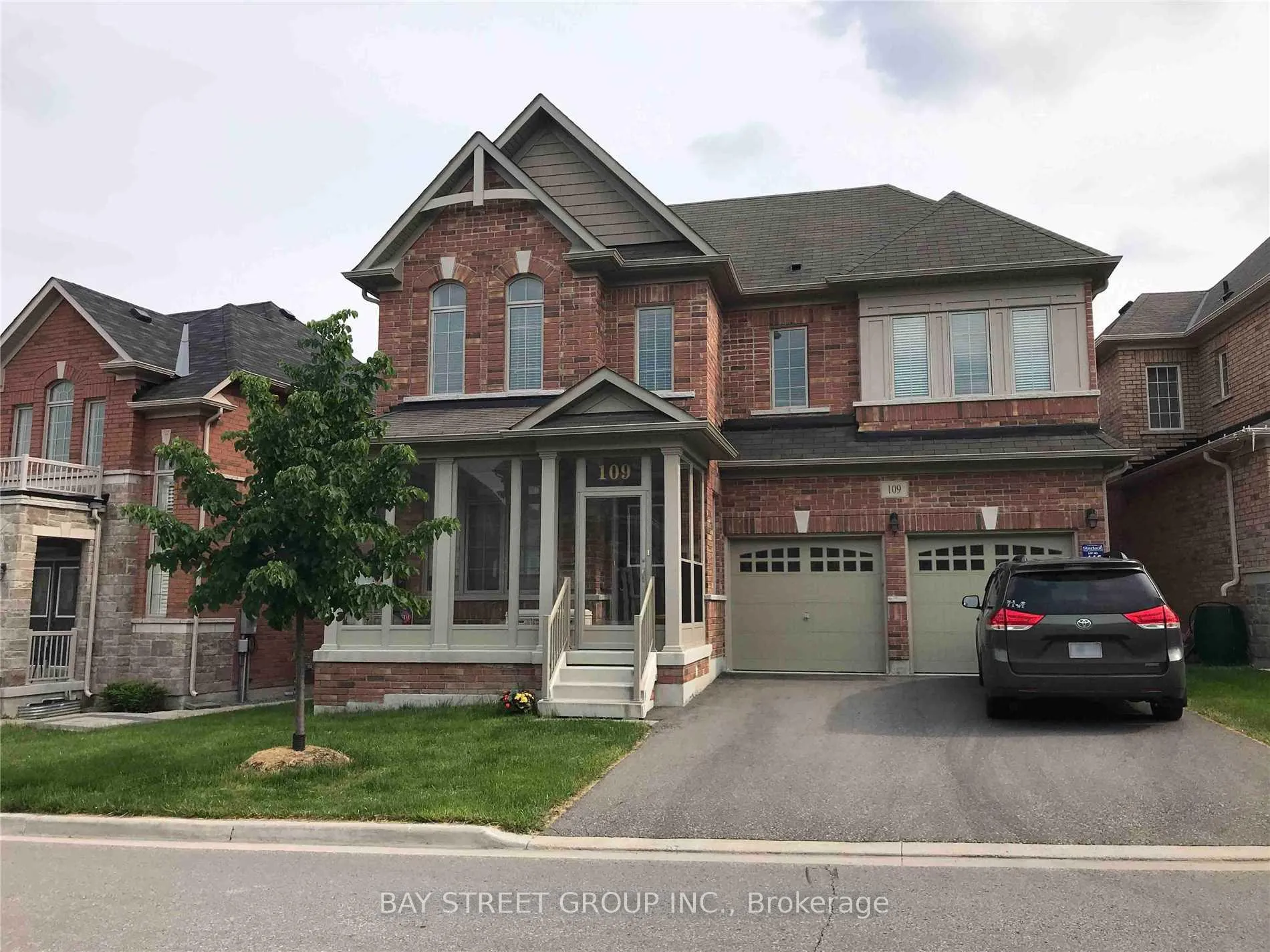 Photo 1 of 109 Hua Du Avenue, Markham, Berczy — HOMEH