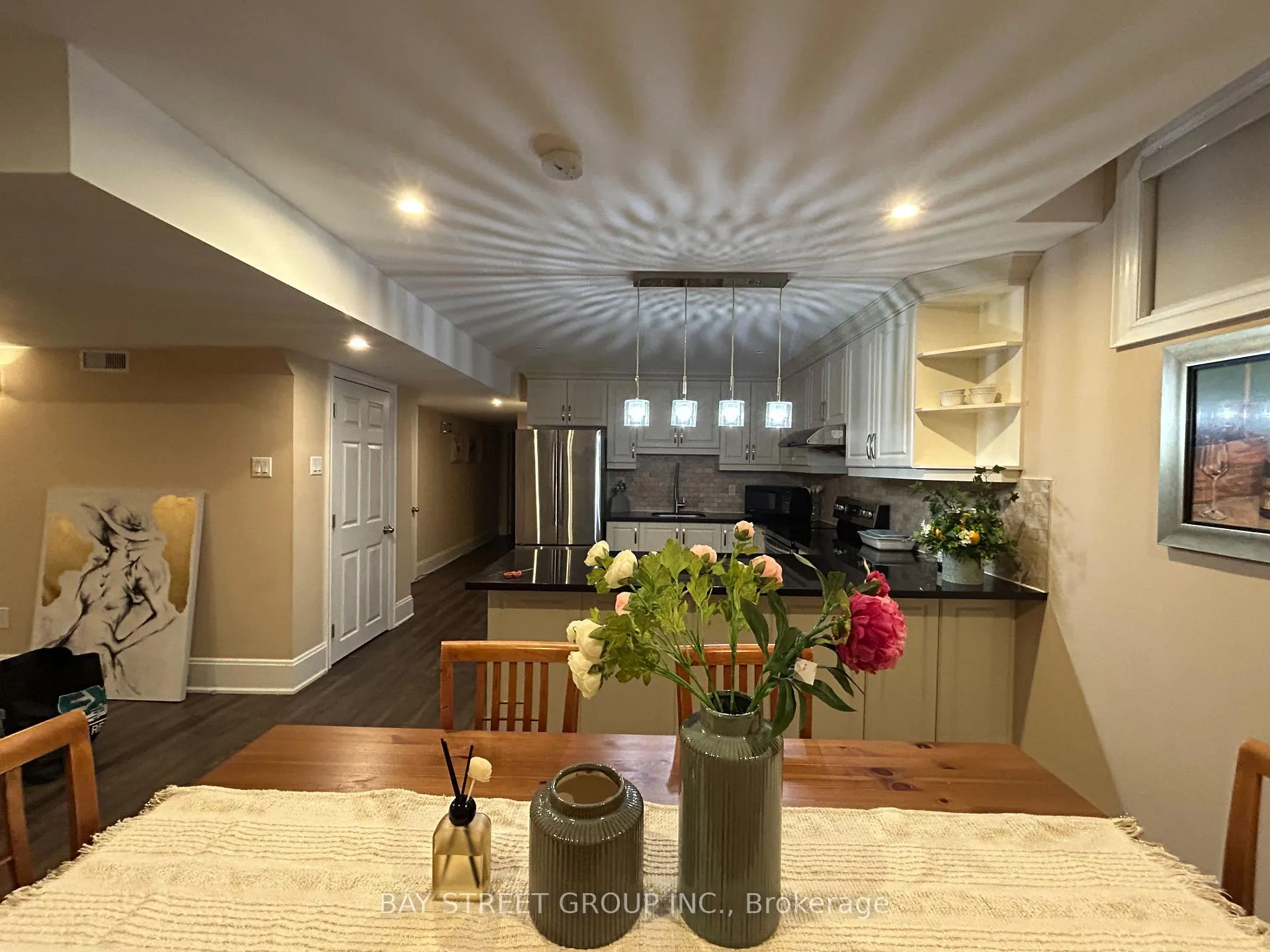 Photo 4 of 109 Hua Du Avenue, Markham, Berczy — HOMEH