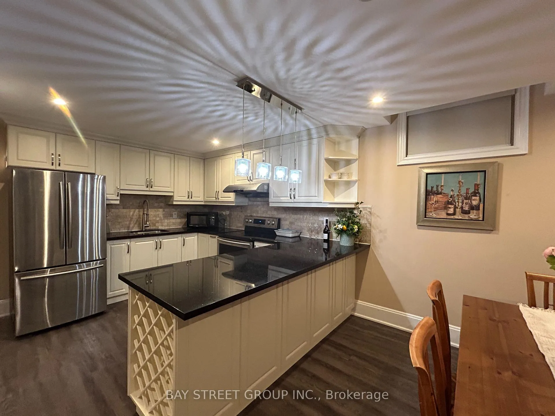 Photo 7 of 109 Hua Du Avenue, Markham, Berczy — HOMEH