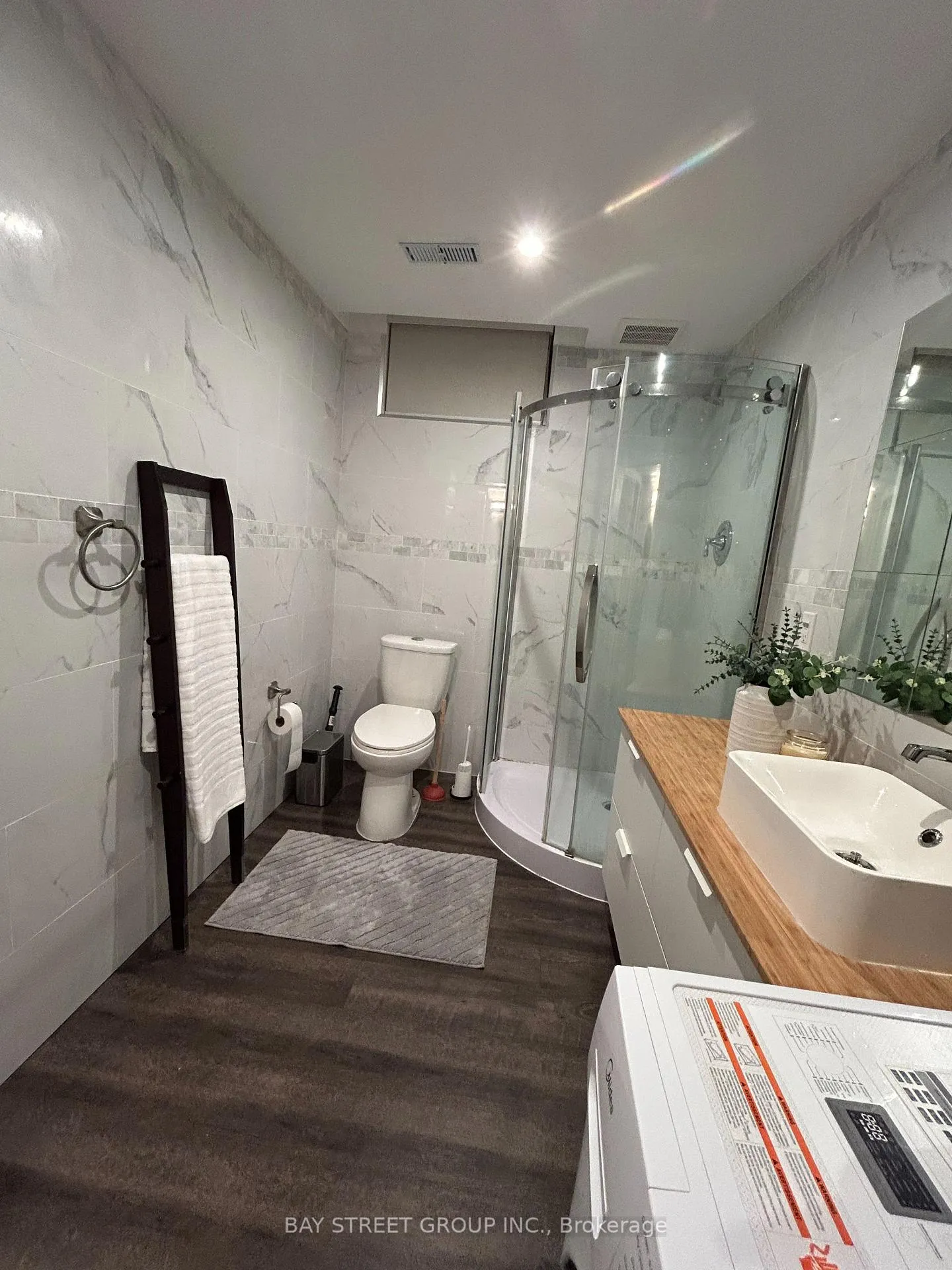 Photo 15 of 109 Hua Du Avenue, Markham, Berczy — HOMEH