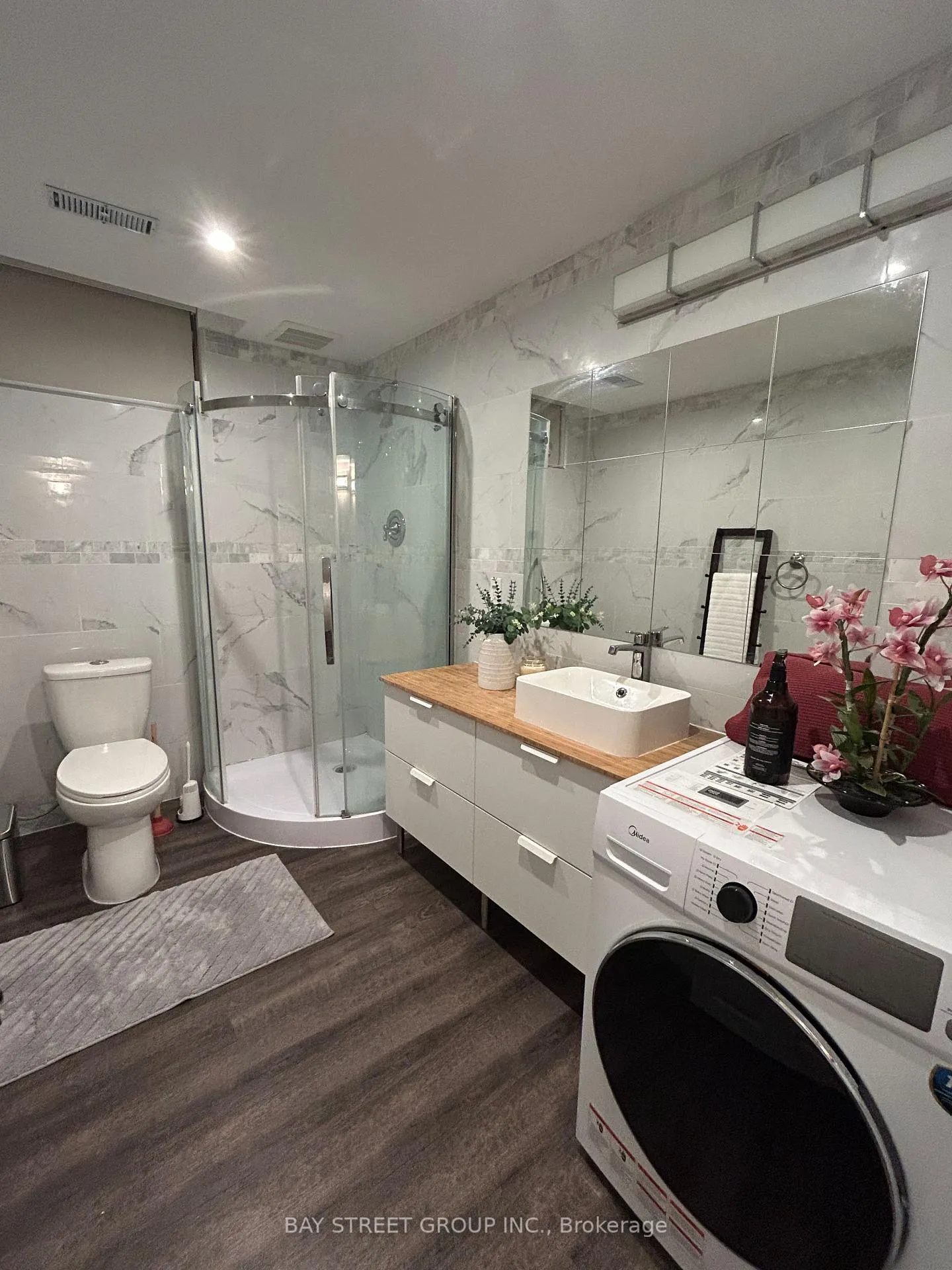 Photo 17 of 109 Hua Du Avenue, Markham, Berczy — HOMEH
