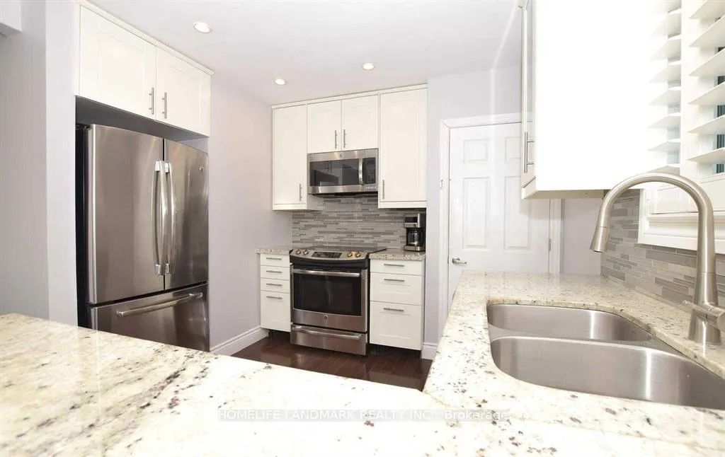 Photo 7 of 110 Front Street E, Whitby, Port Whitby — HOMEH