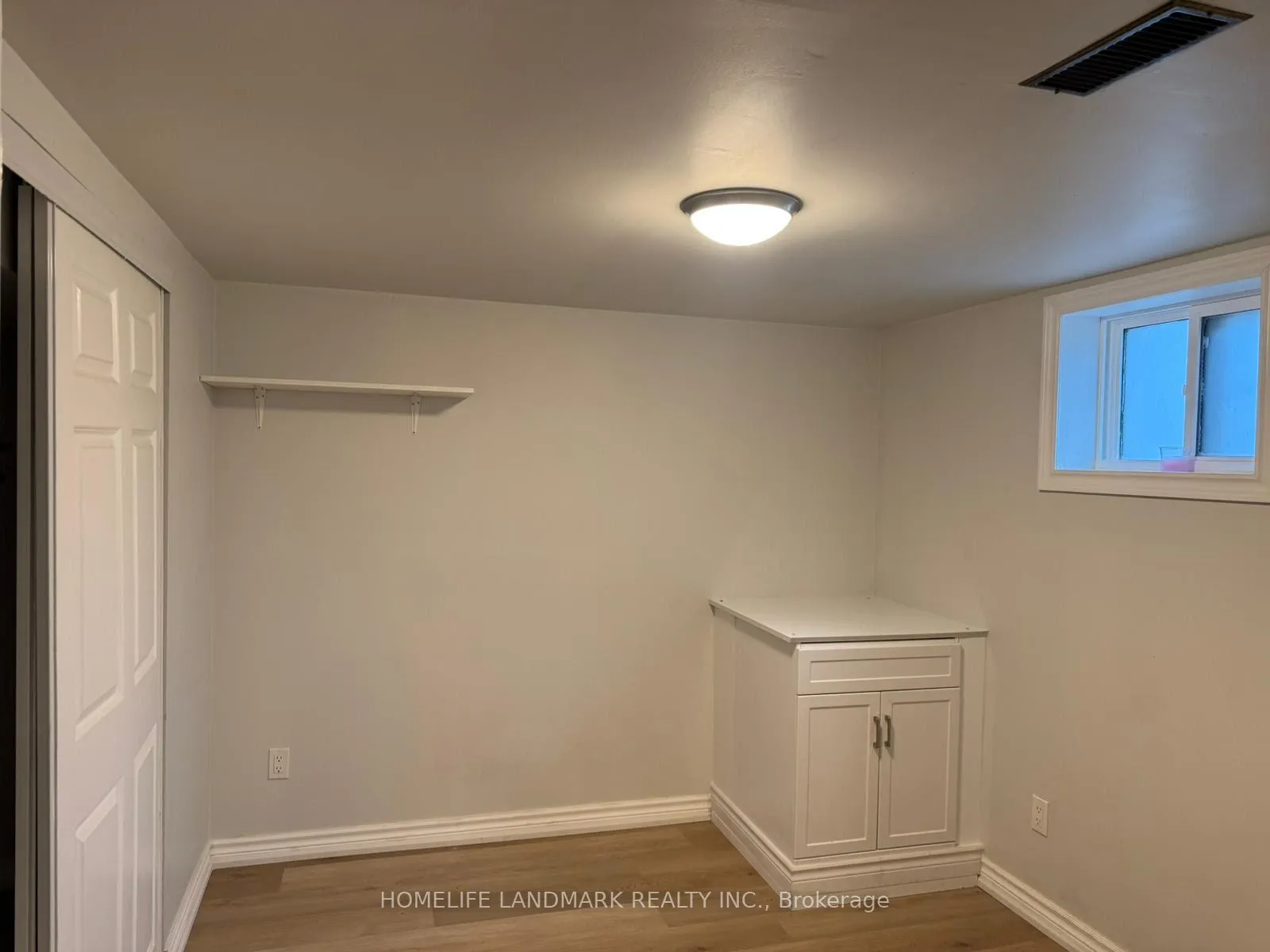 Photo 18 of 110 Front Street E, Whitby, Port Whitby — HOMEH