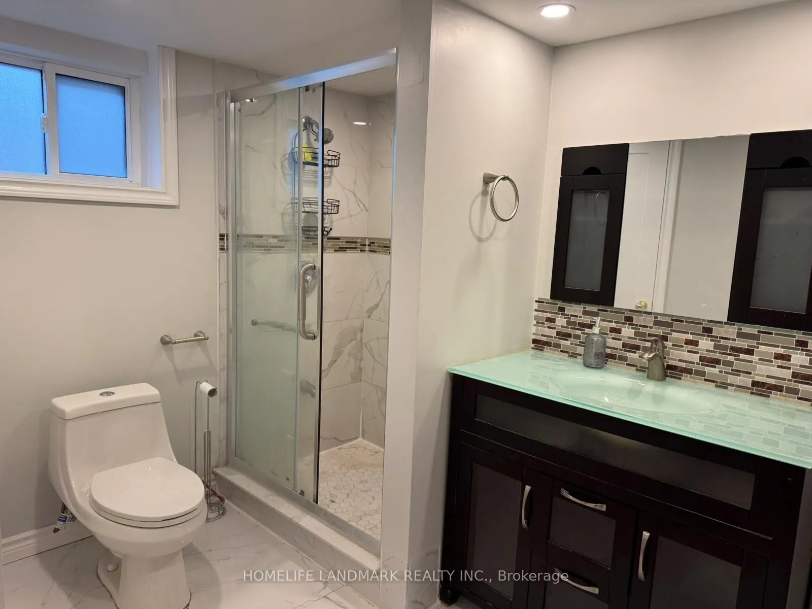 Photo 20 of 110 Front Street E, Whitby, Port Whitby — HOMEH