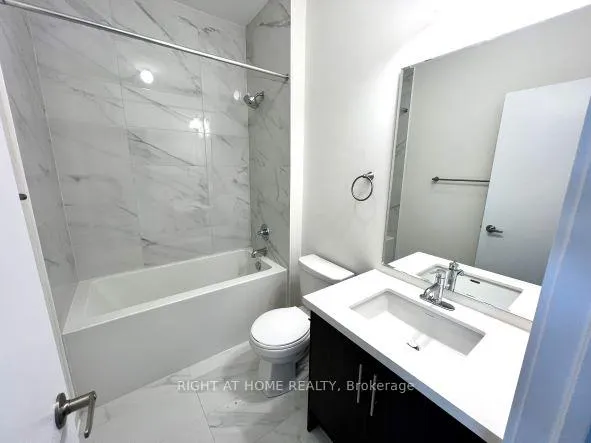 Photo 18 of 44 Armillo Place, Markham, Wismer — HOMEH