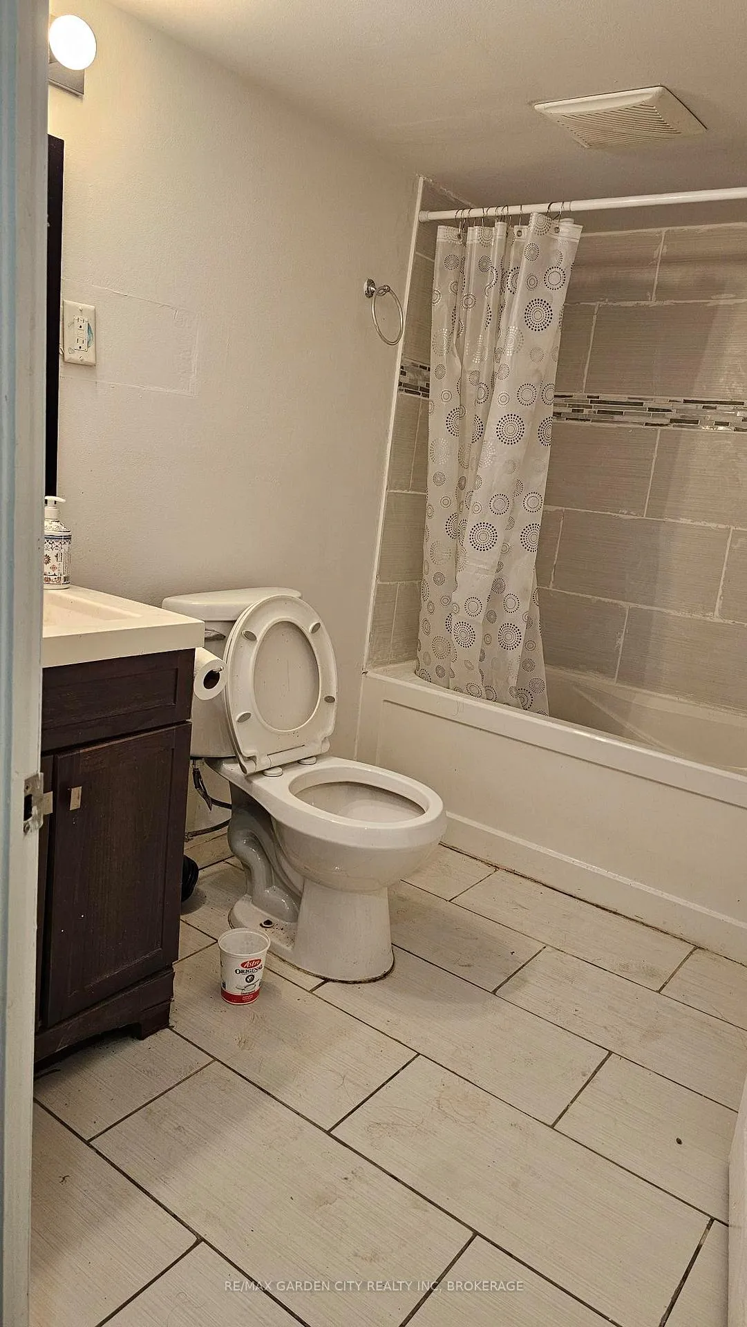 Photo 8 of 5183 River Road, Niagara Falls, Downtown — HOMEH