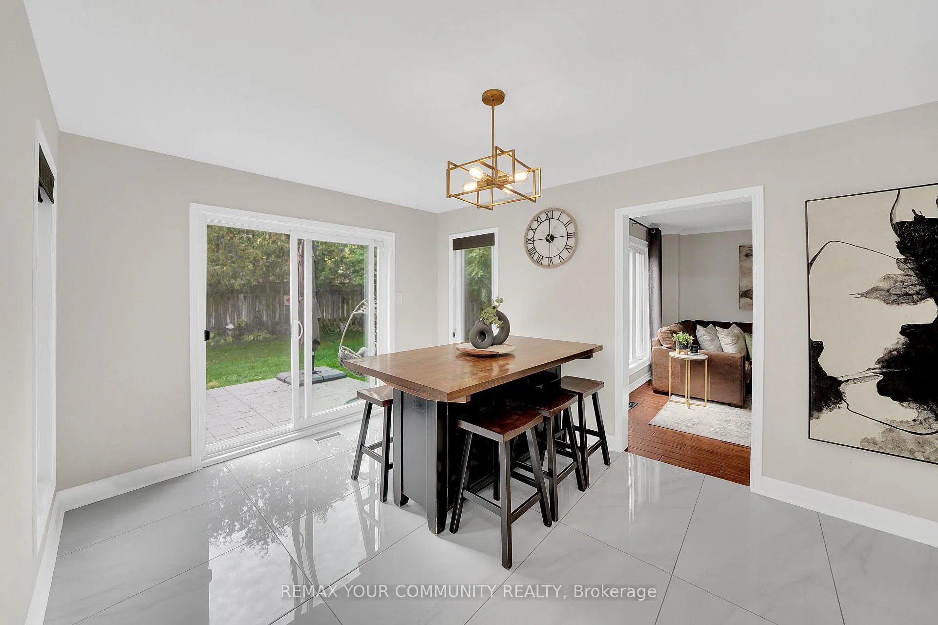 Photo 13 of 104 Taylorwood Avenue, Caledon, Bolton North — HOMEH