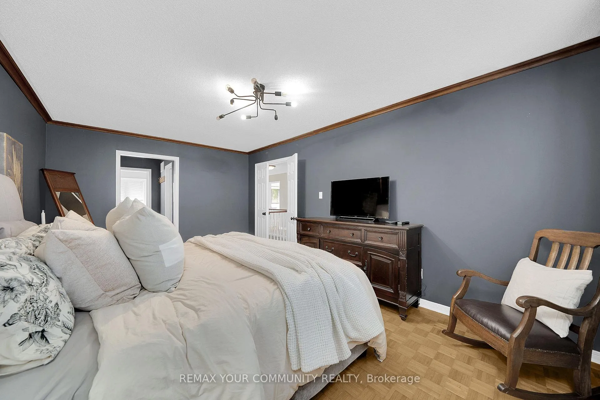 Photo 21 of 104 Taylorwood Avenue, Caledon, Bolton North — HOMEH