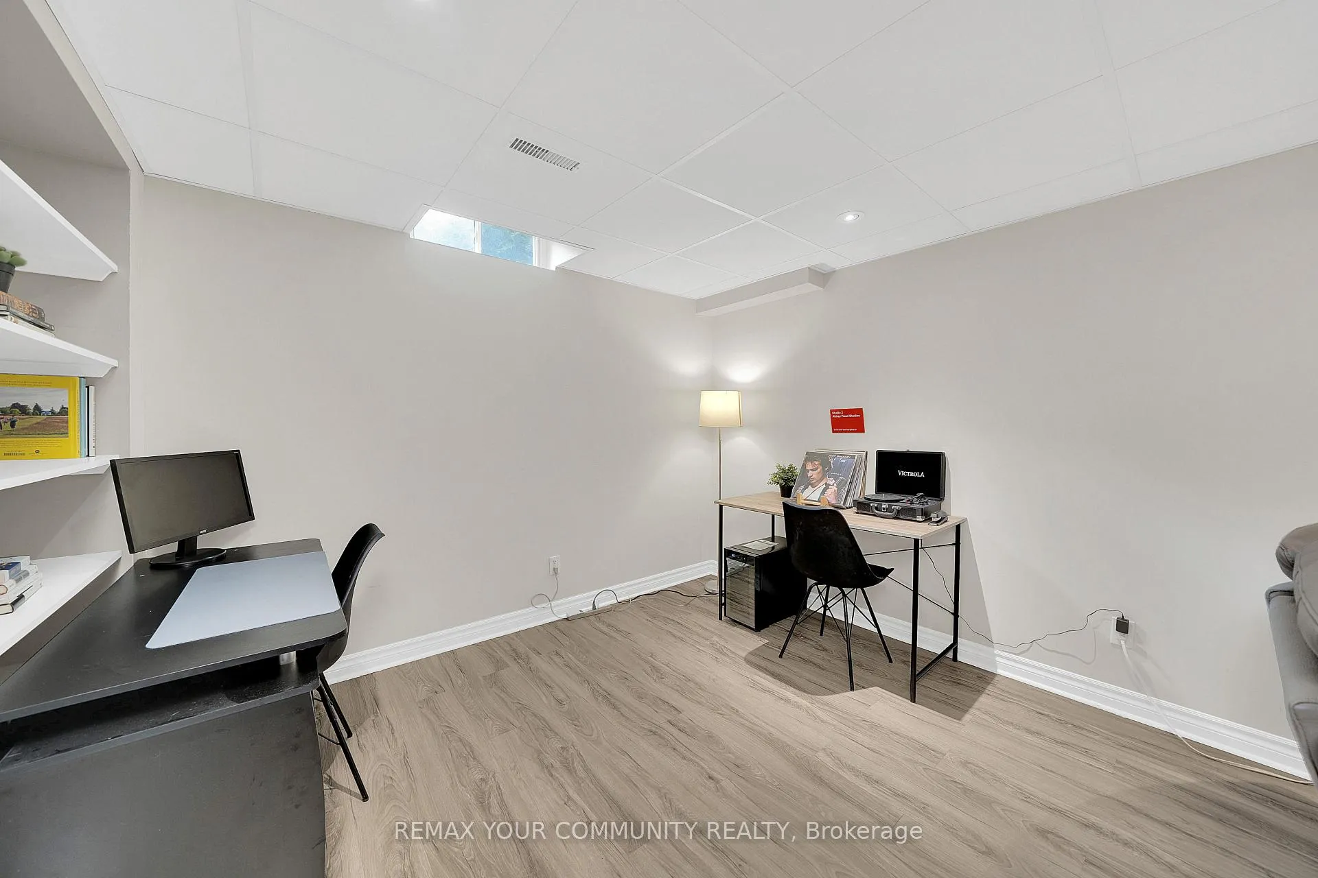 Photo 32 of 104 Taylorwood Avenue, Caledon, Bolton North — HOMEH