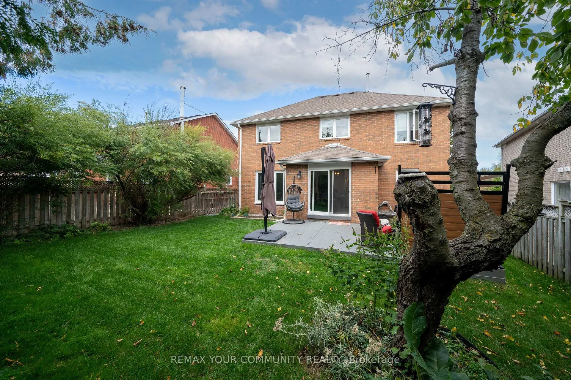 Photo 36 of 104 Taylorwood Avenue, Caledon, Bolton North — HOMEH