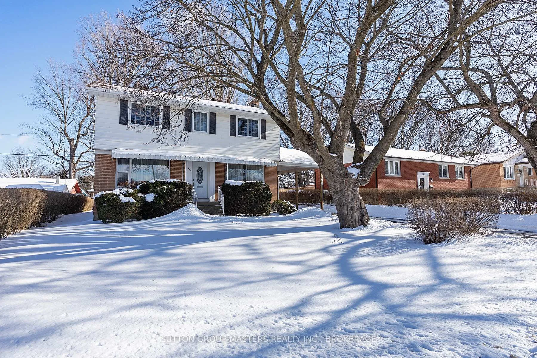 Photo 2 of 396 Roosevelt Drive, Kingston, City Southwest — HOMEH