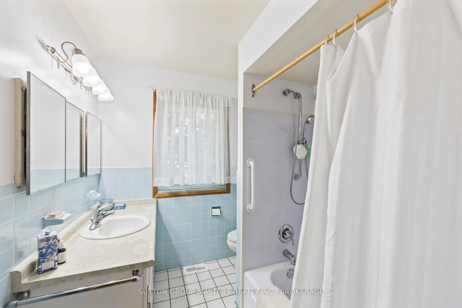 Photo 43 of 396 Roosevelt Drive, Kingston, City Southwest — HOMEH