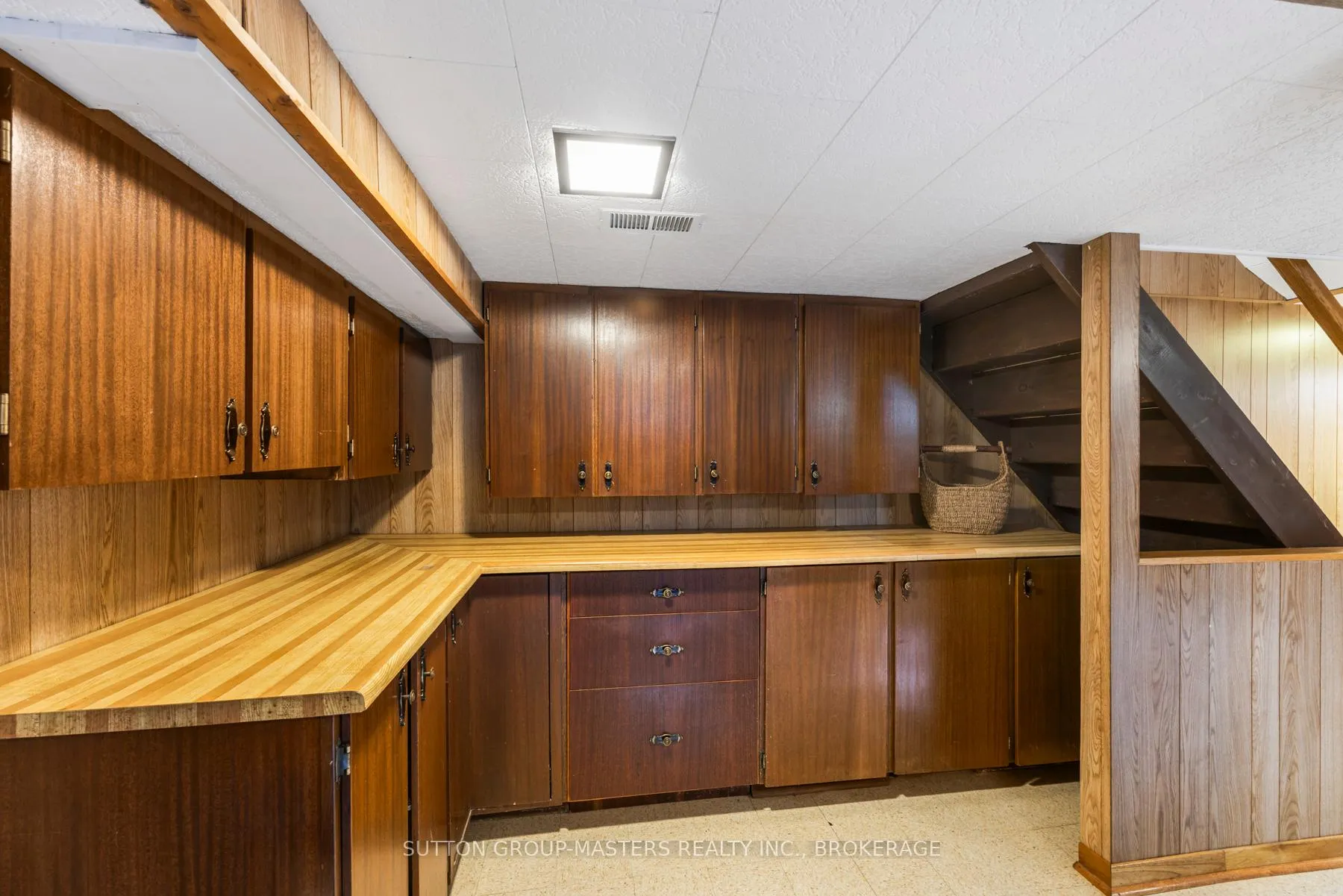 Photo 46 of 396 Roosevelt Drive, Kingston, City Southwest — HOMEH